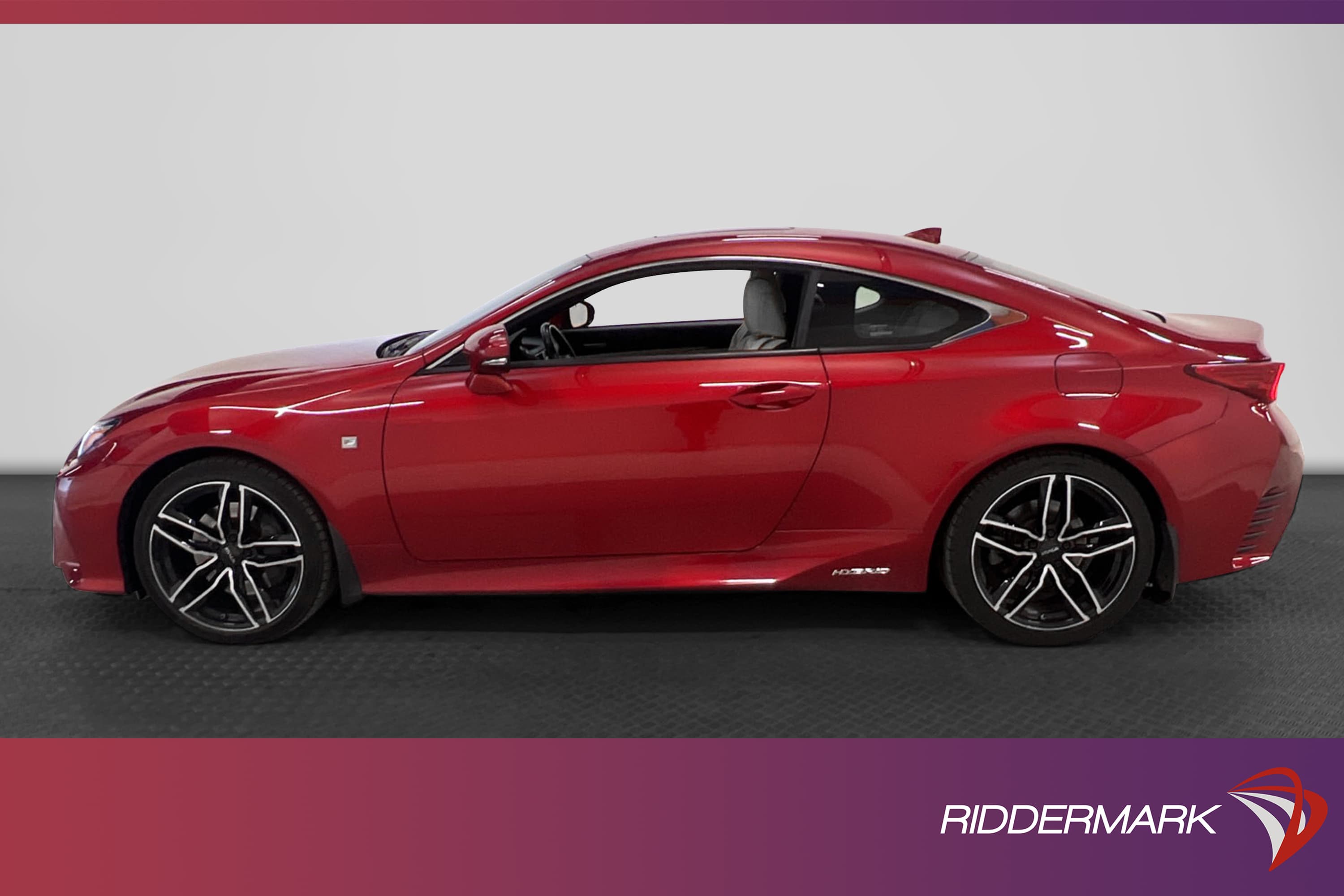 Lexus RC 300h 2.5 223hk