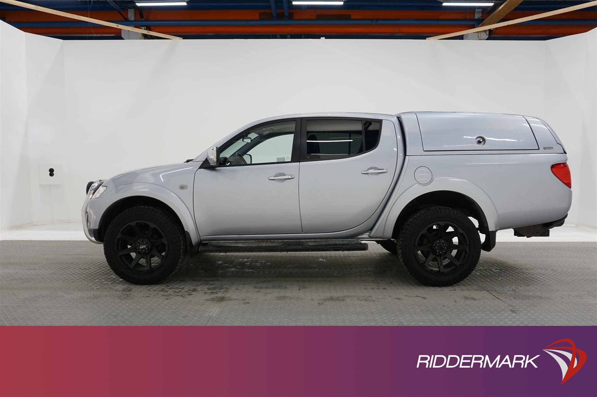 Mitsubishi L200 2.5 Automat 178hk 4x4 Dragkrok Kåpa