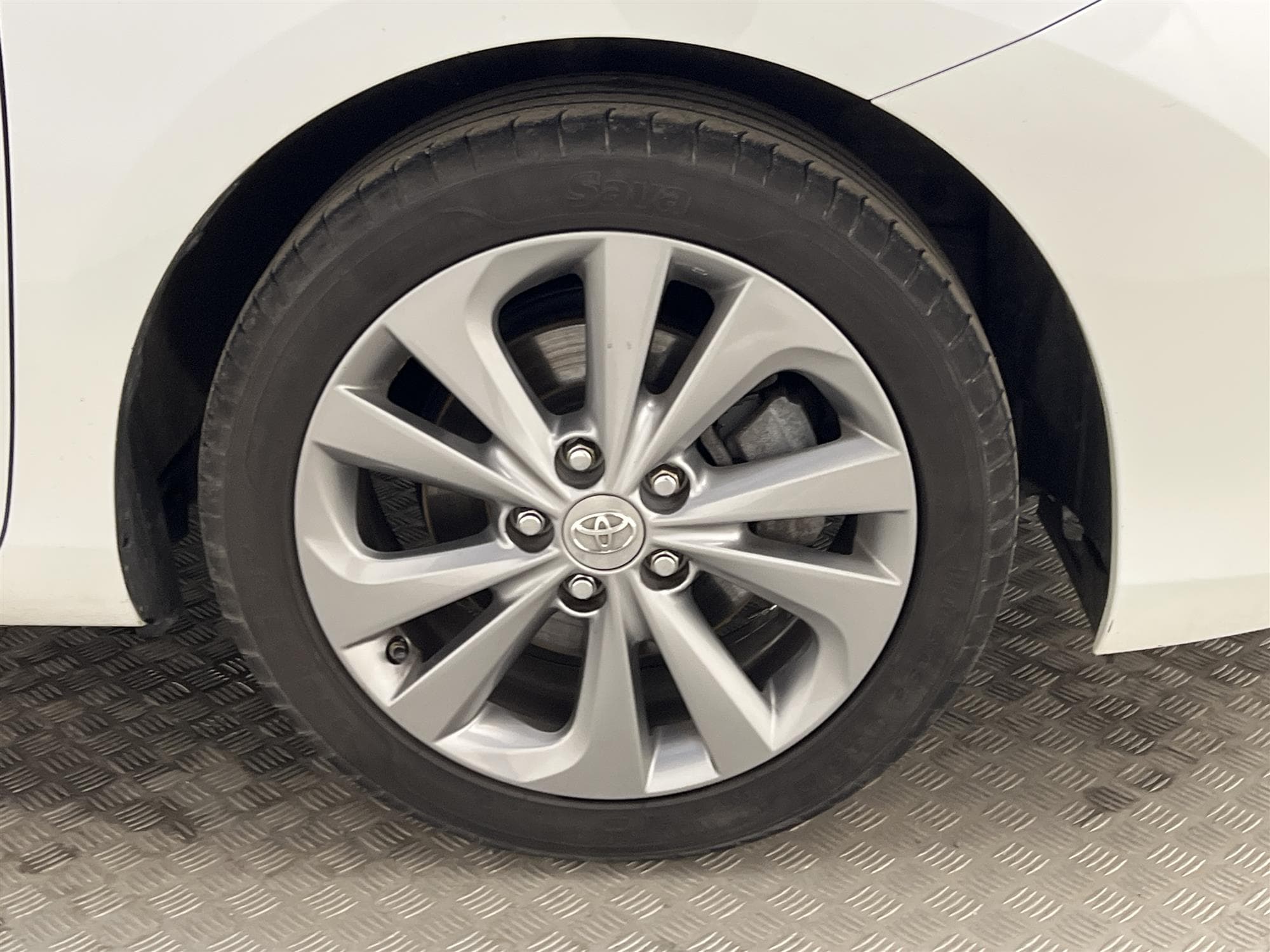 Toyota Auris Hybrid e-CVT 136hk Panorama B-Kam Dragkrok