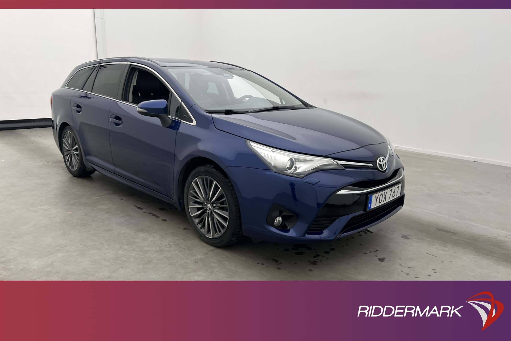 Toyota Avensis 147hk