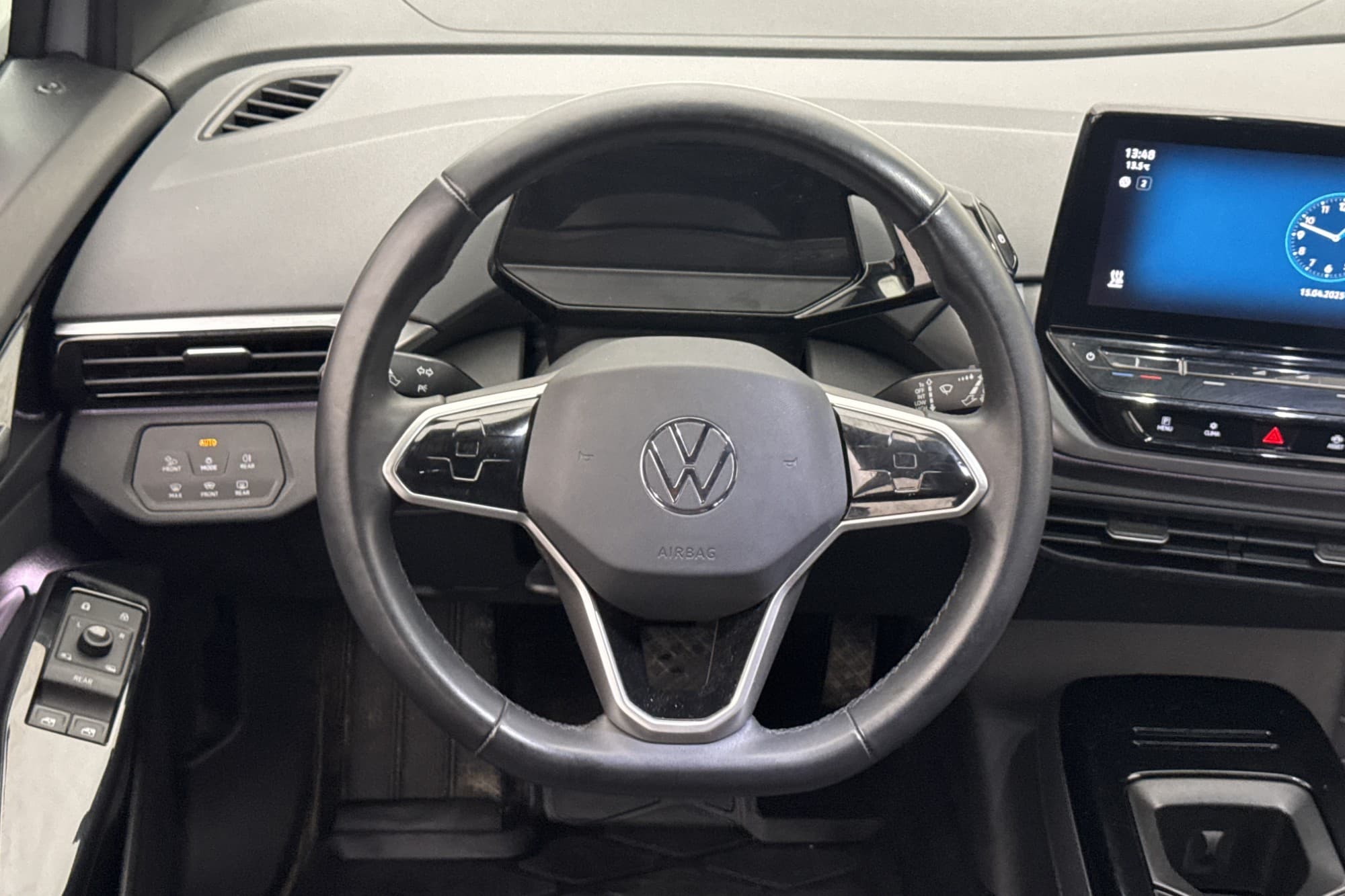 Volkswagen ID.4 Pro Performance Värmare Kamera Drag MOMS