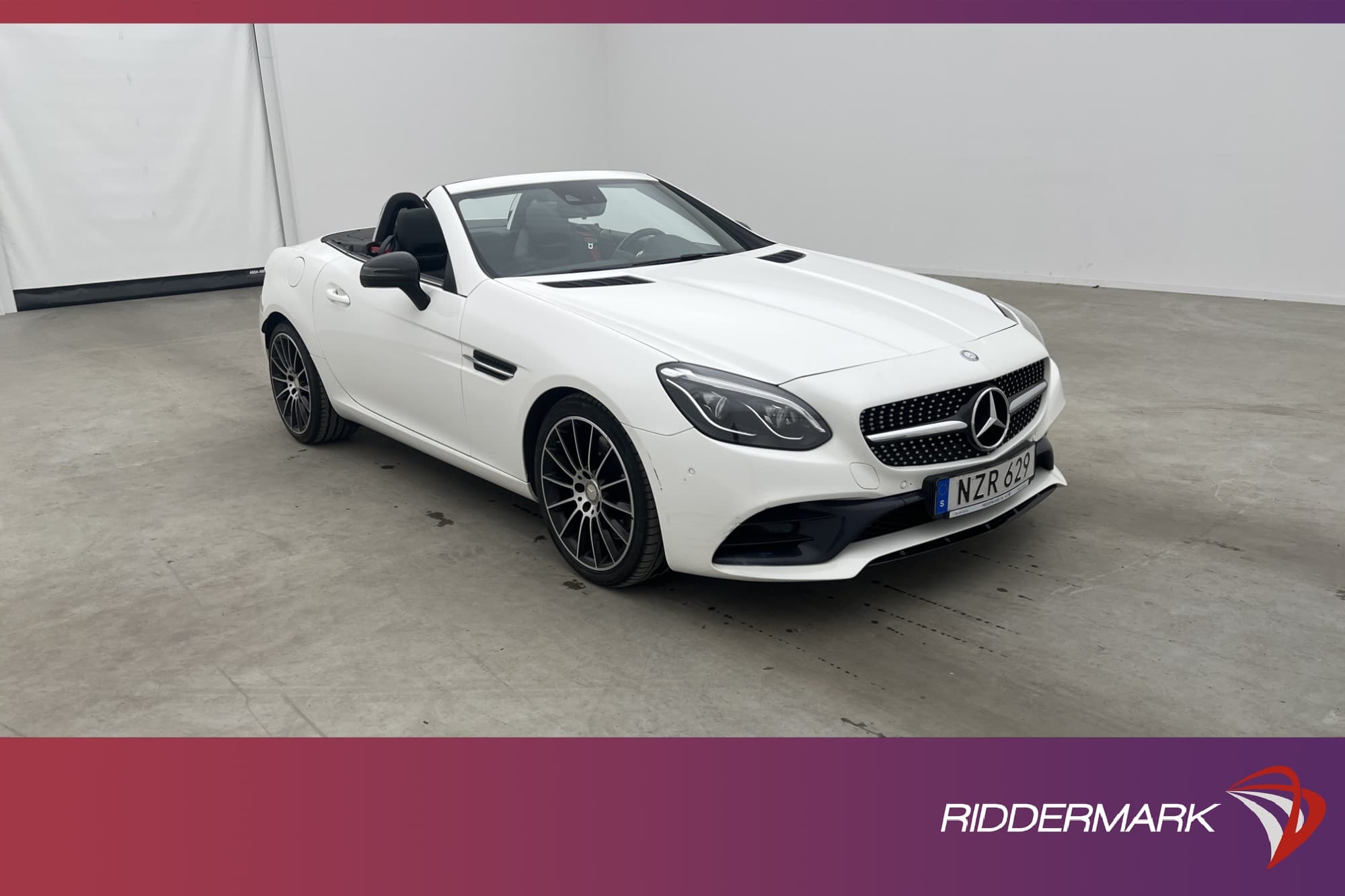 Mercedes-Benz SLC 200  AMG Pano Sensorer Ambient Skinn 