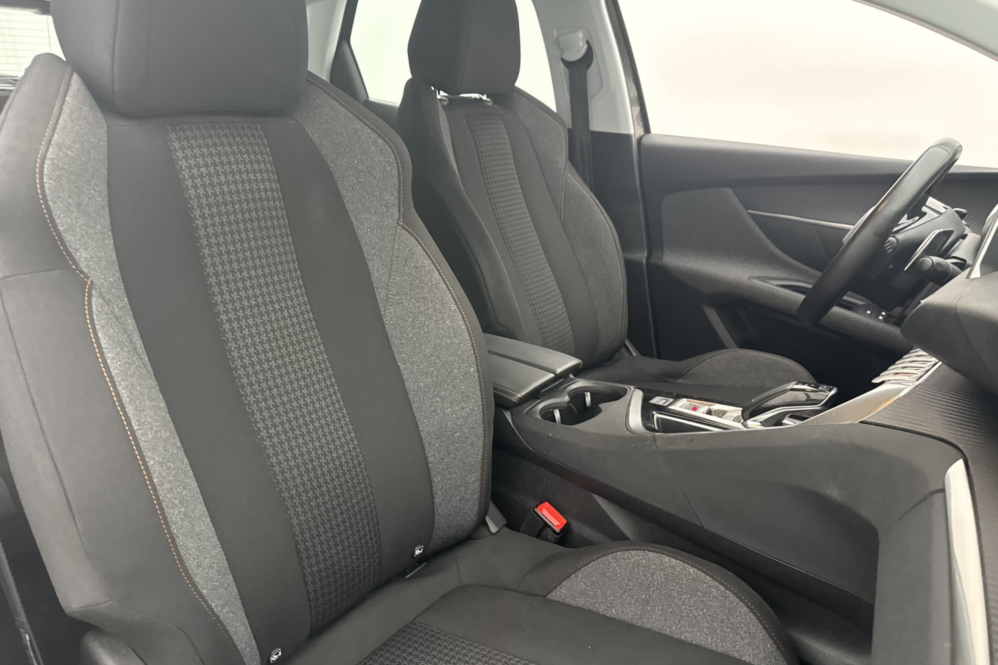 Peugeot 3008 1.2 PureTech 130hk Active Sensorer Farthållare