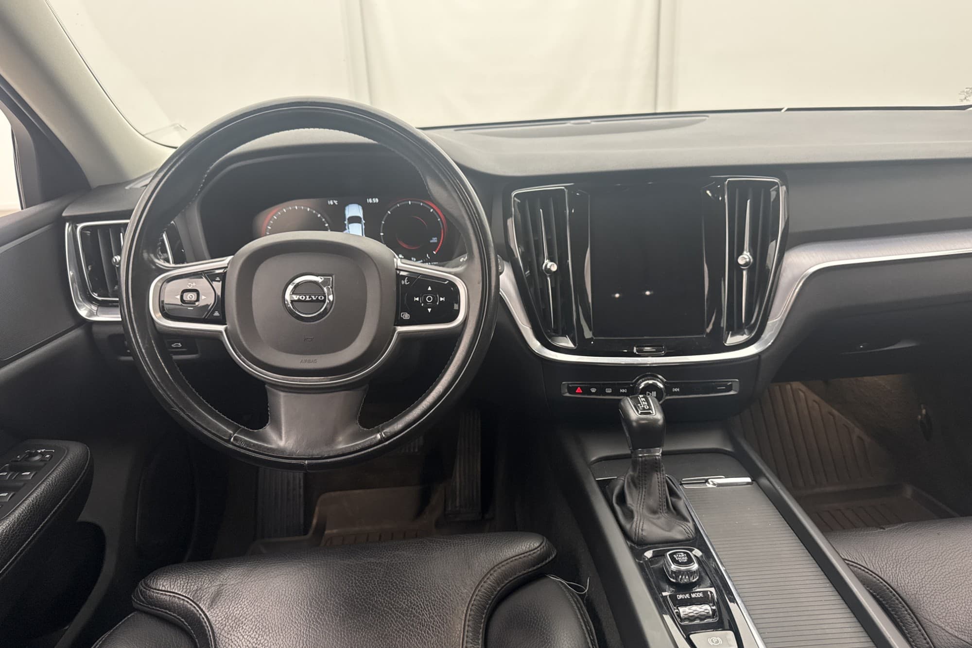 Volvo V60 Cross Country D4 AWD Advanced VOC Värm Skinn Drag