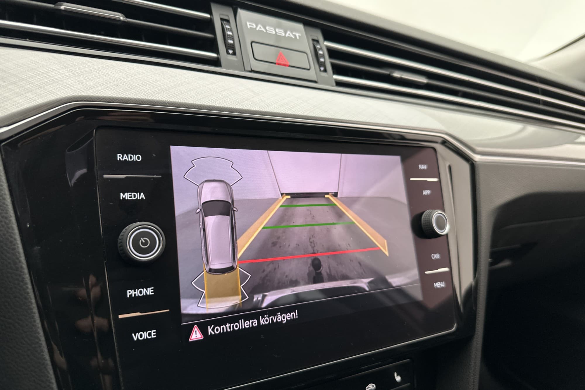 Volkswagen Passat GTE 1.4 TSI 218hk Kamera CarPlay Navi Drag