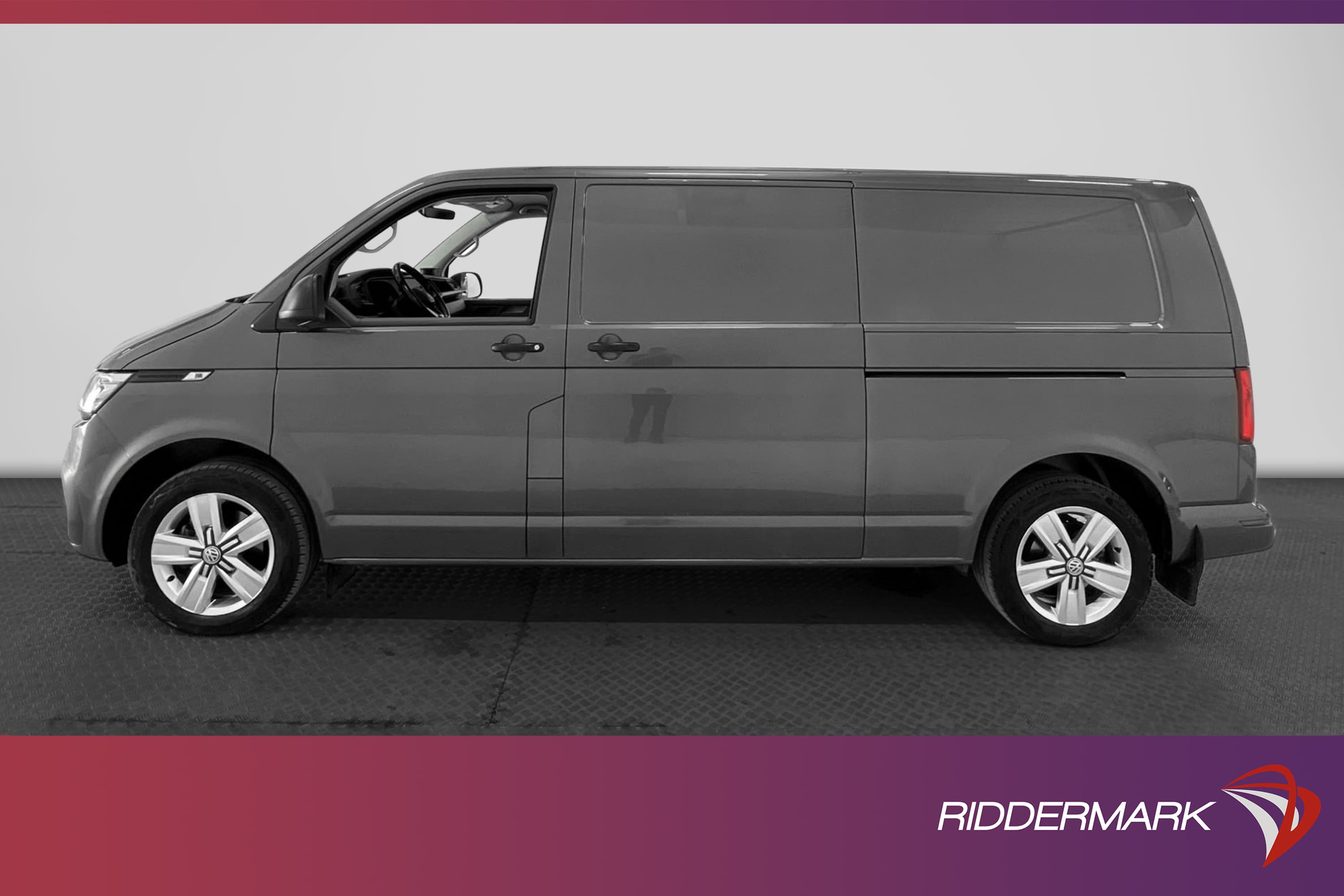 Volkswagen Transporter L2 2.0 4Motion DSG Drag Värmare Moms
