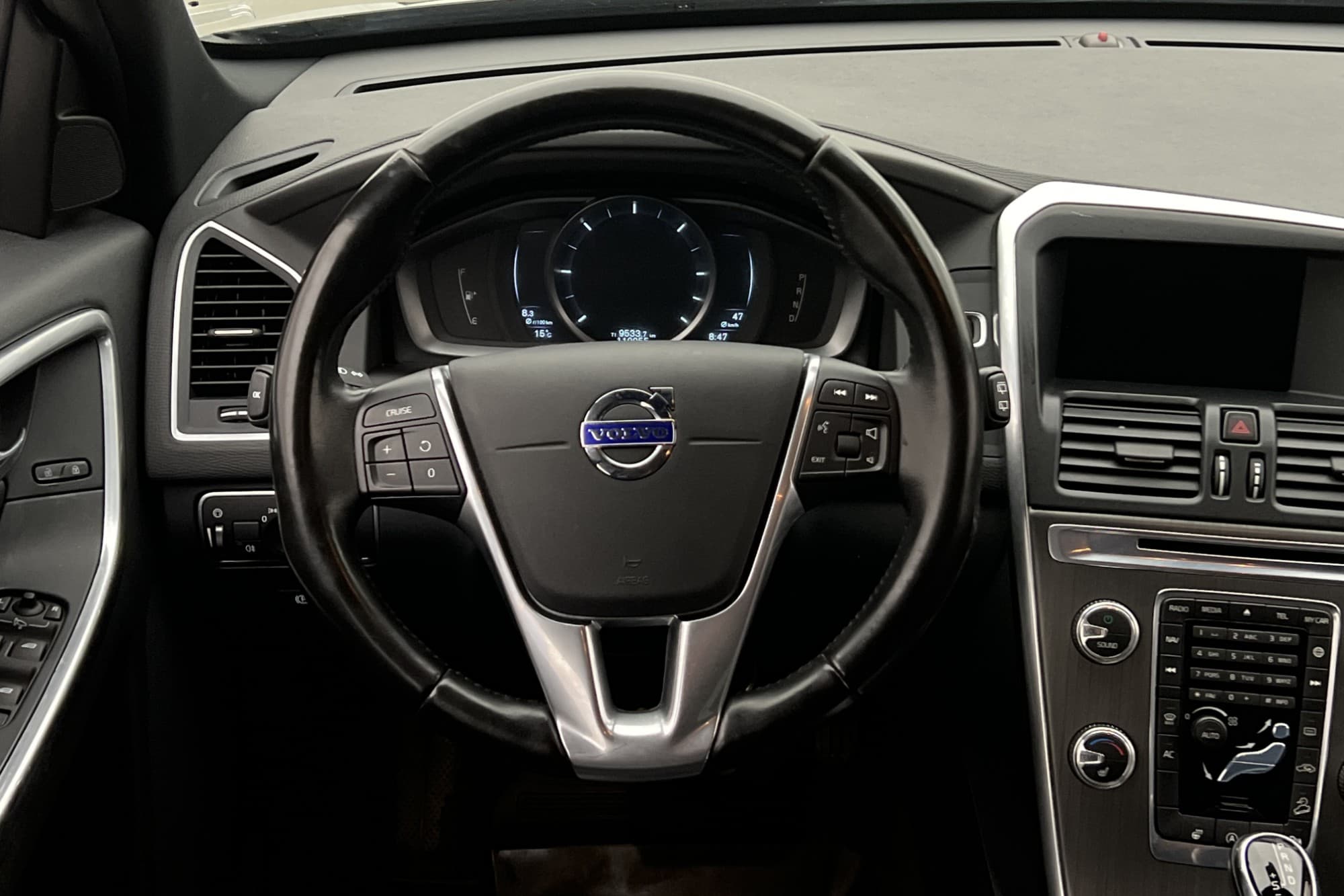 Volvo XC60 D4 AWD Summum VOC Värm Sensorer Skinn Rattvärme