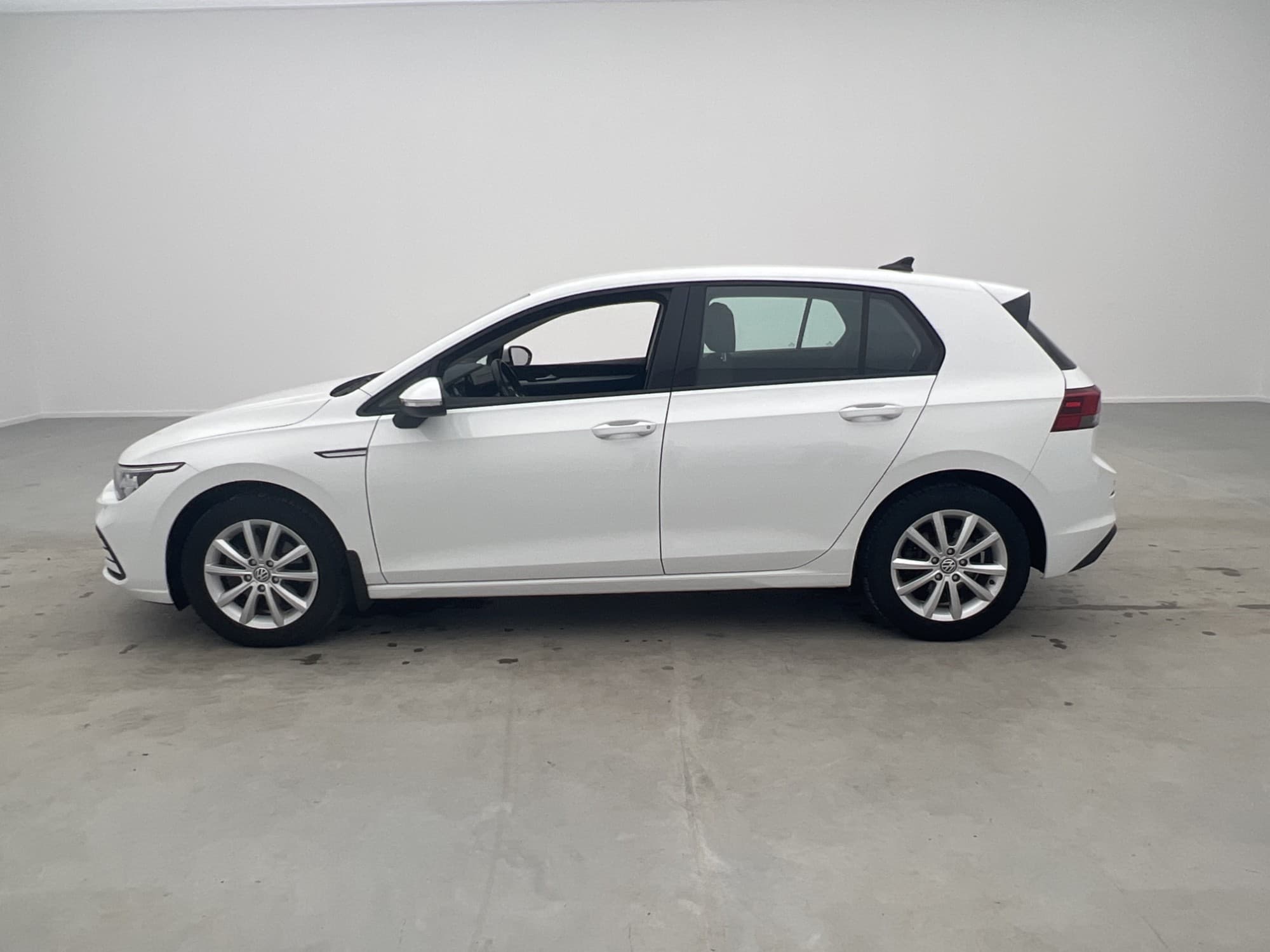 Volkswagen Golf eTSI 150hk