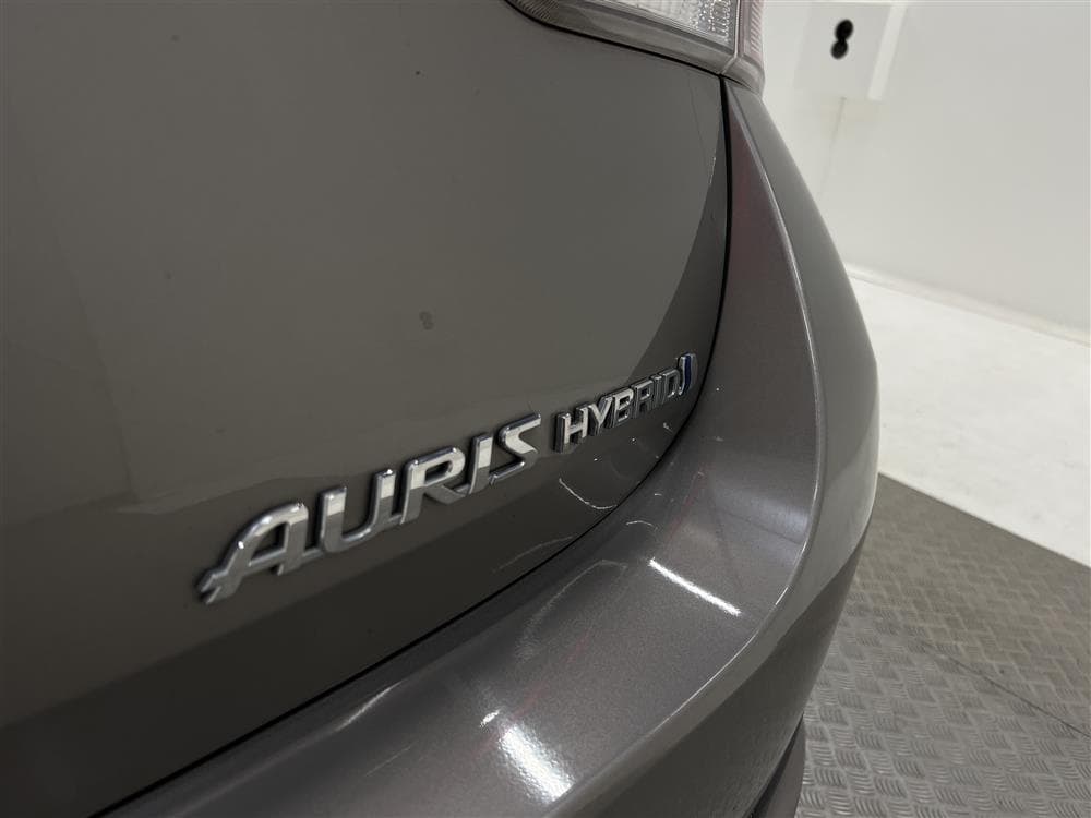 Toyota Auris 1.8 Hybrid 136hk M-Värm H-Skinn B-Kam 0,39L/mil