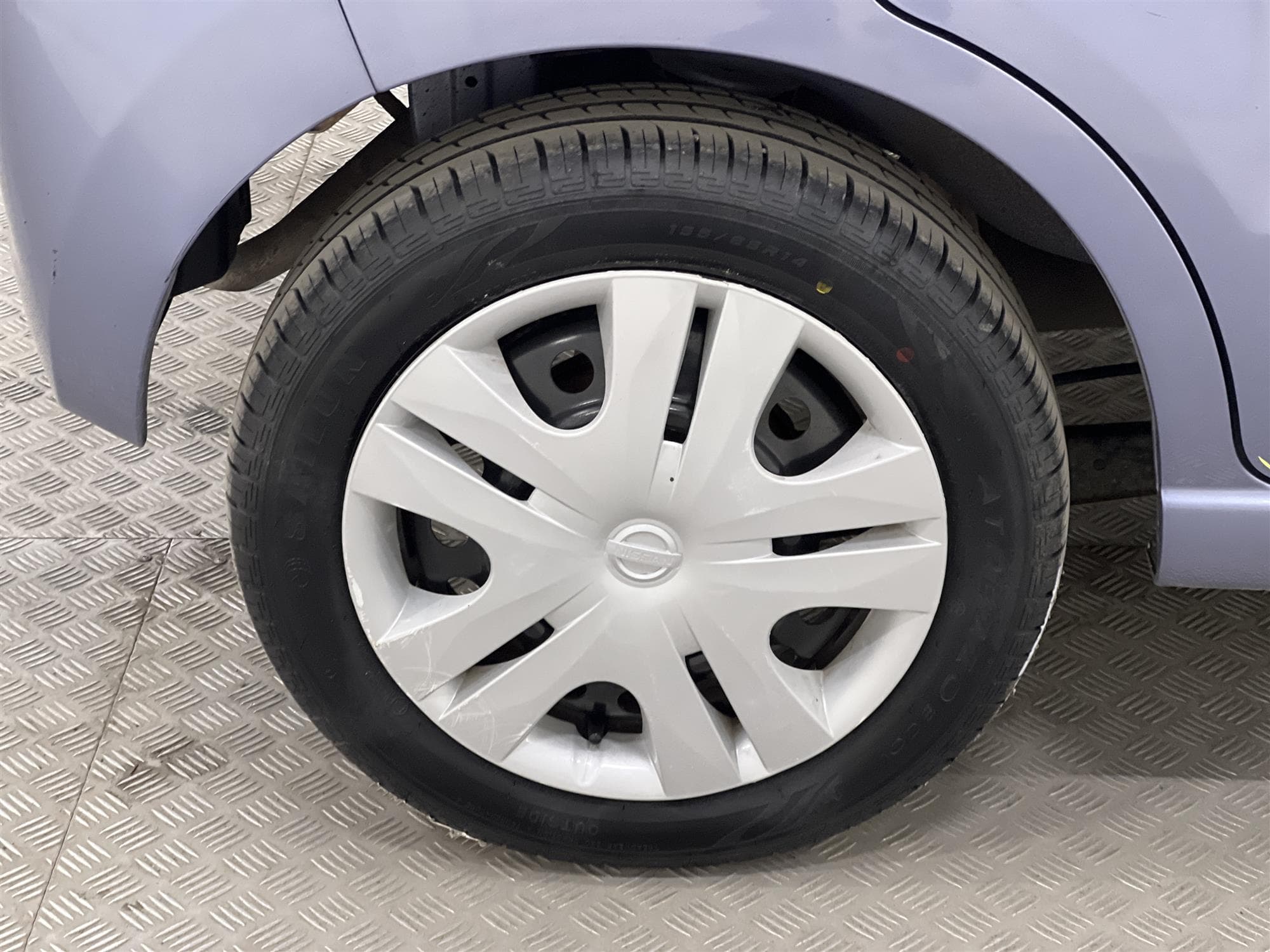 Nissan Pixo 1.0 68hk M&K-Värm 360kr Skatt Nyserv 0,38L/mil