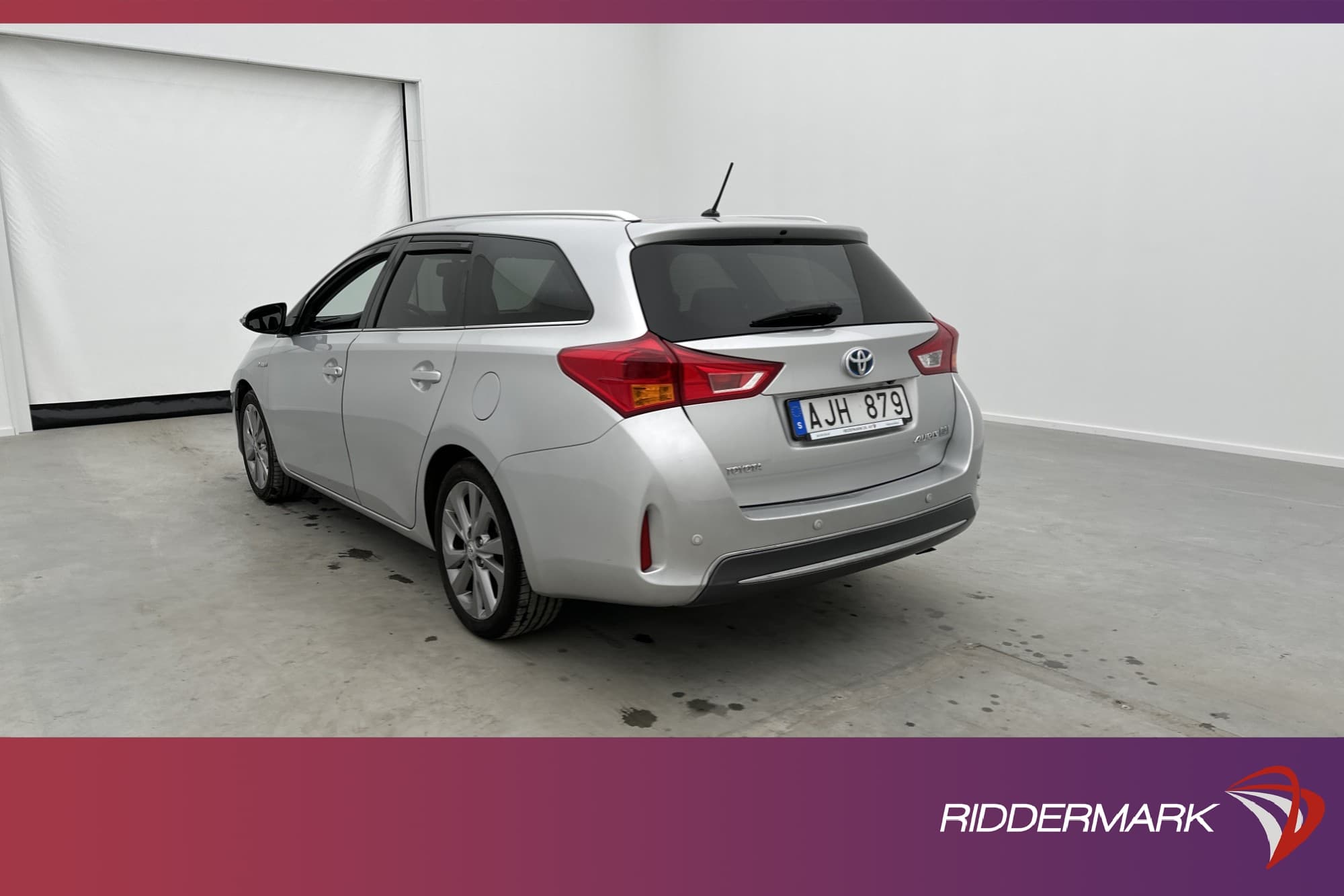 Toyota Auris Touring Sports Hybrid 136hk