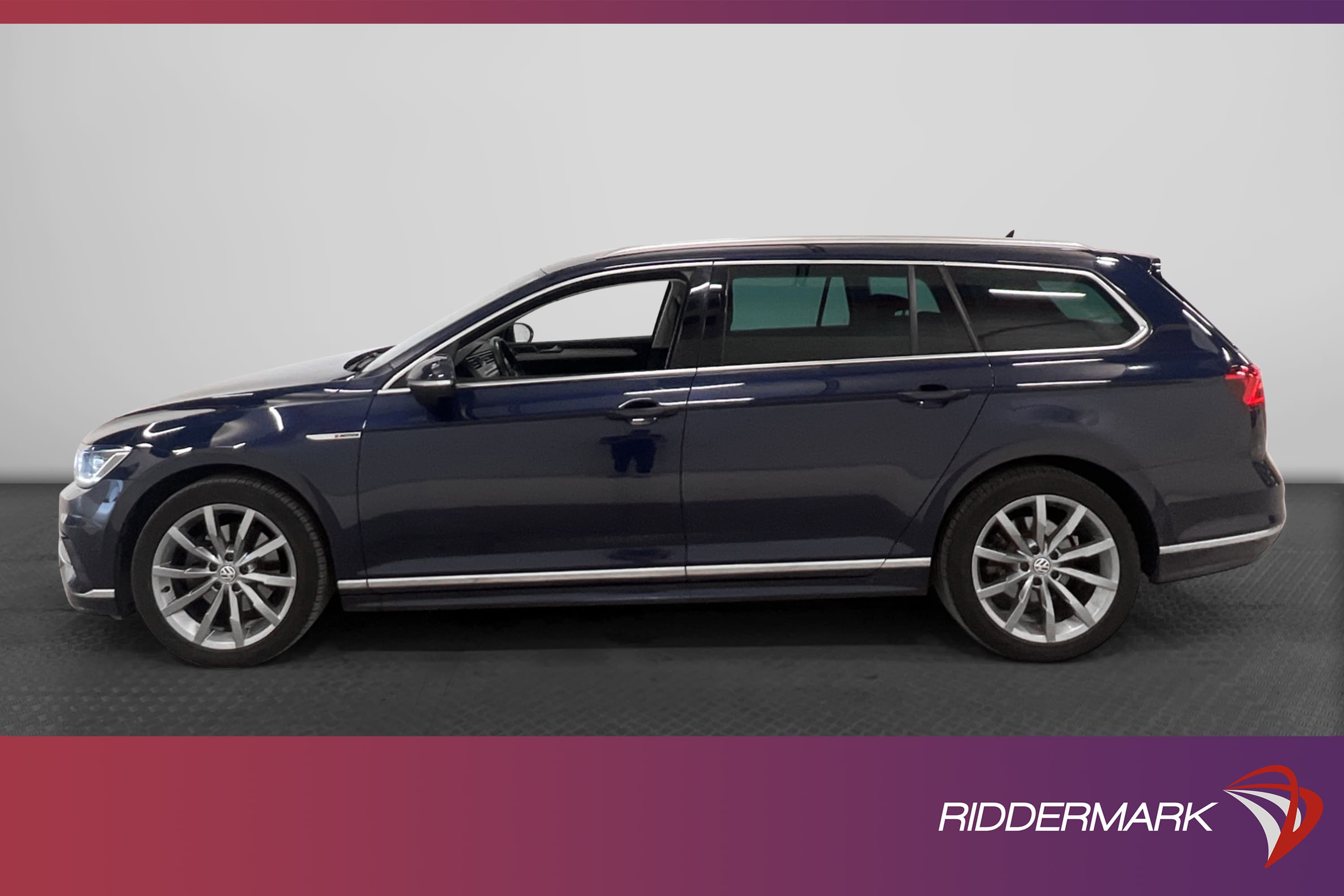 Volkswagen Passat 4M 190hk R-Line Värmare B-kamera Drag