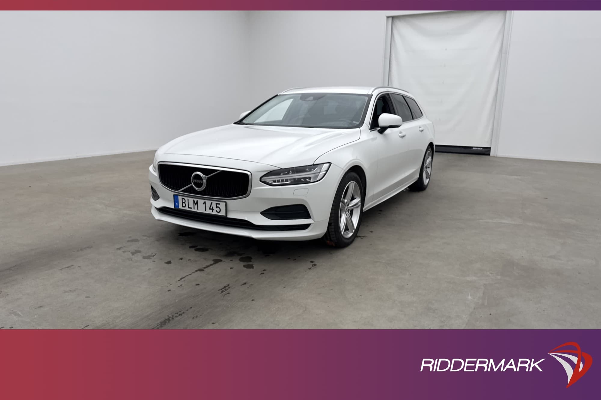 Volvo V90 D4