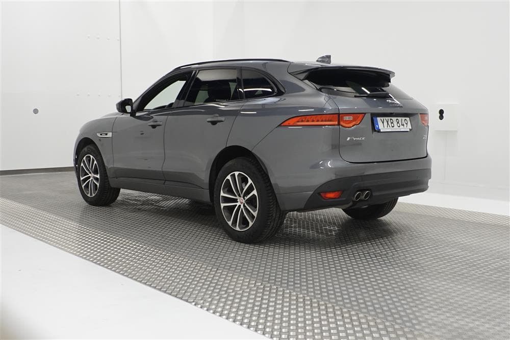 Jaguar F-Pace 2.0D AWD 180hk R-Sport Pano Cockpit Navi Skinn
