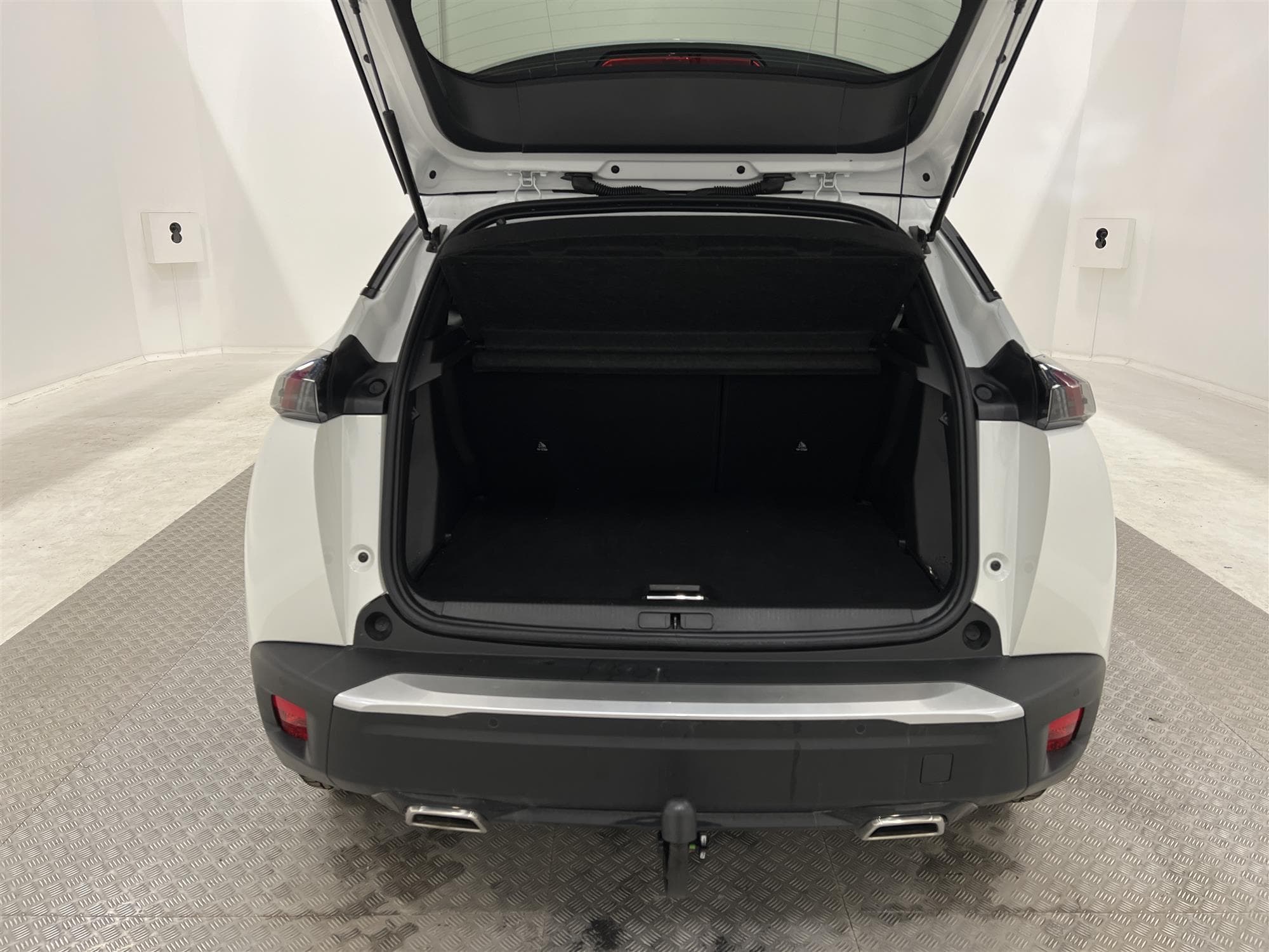 Peugeot 2008 1.2 PureTech 130hk Allure Drive Mode B-Kam Drag
