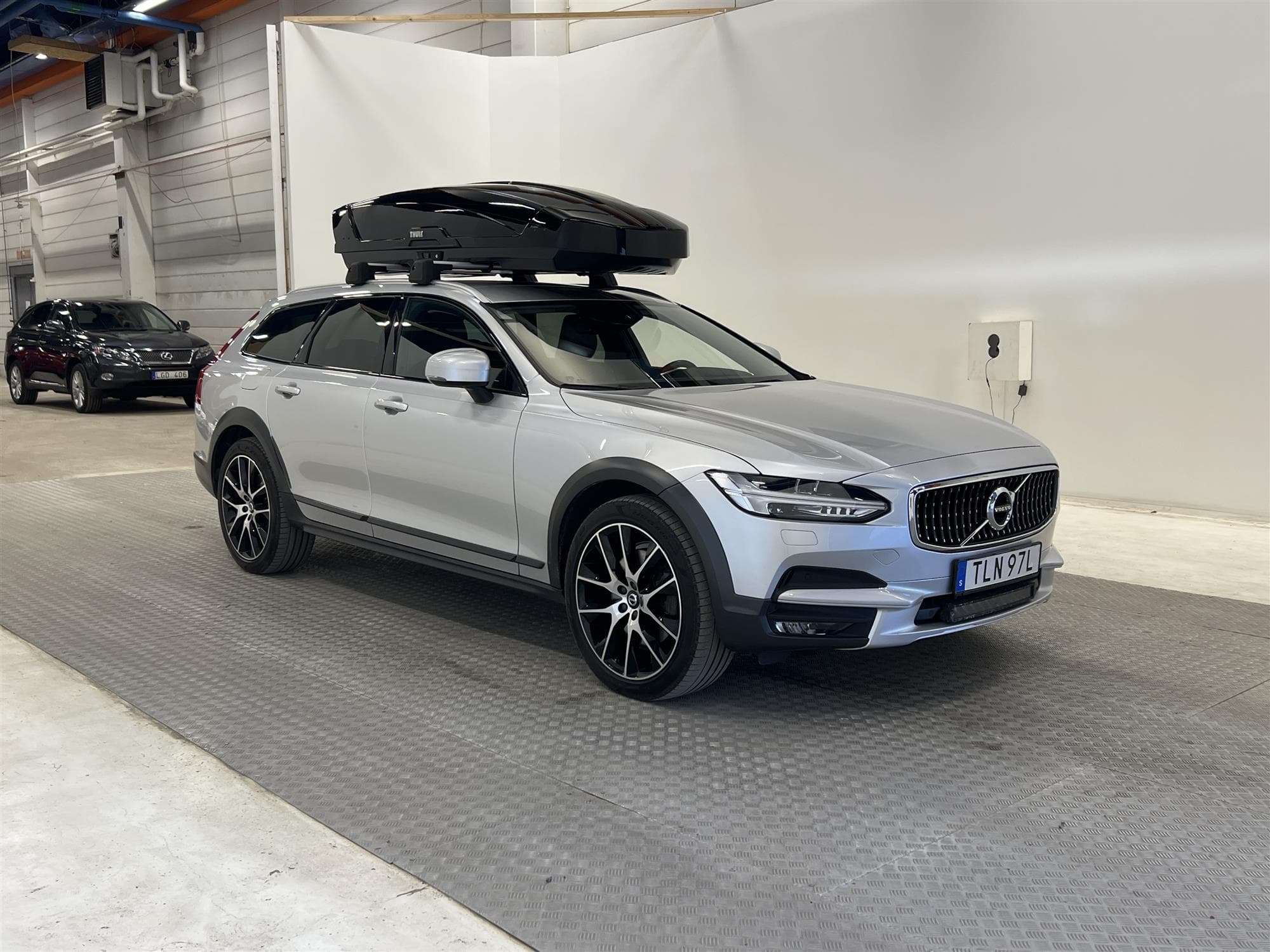 Volvo V90 Cross Country D4 AWD