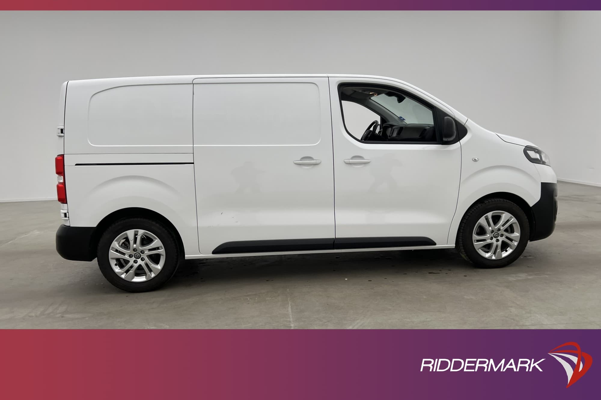 Opel e-Vivaro L2 136hk