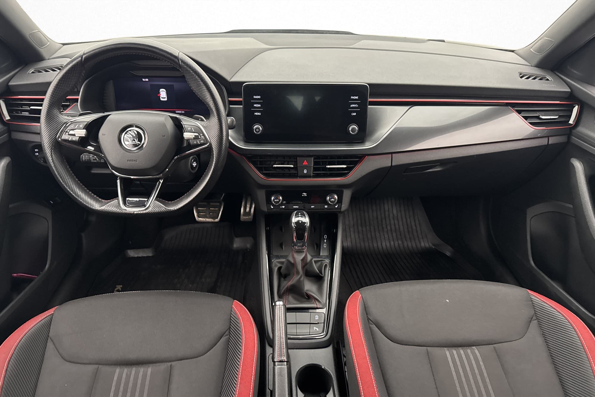 Skoda Kamiq TSI 110hk Monte Carlo Pano Cockpit Drag Kamera