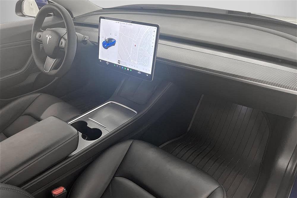 Tesla Model 3 Performance AWD Svensksåld Premiuminteriör