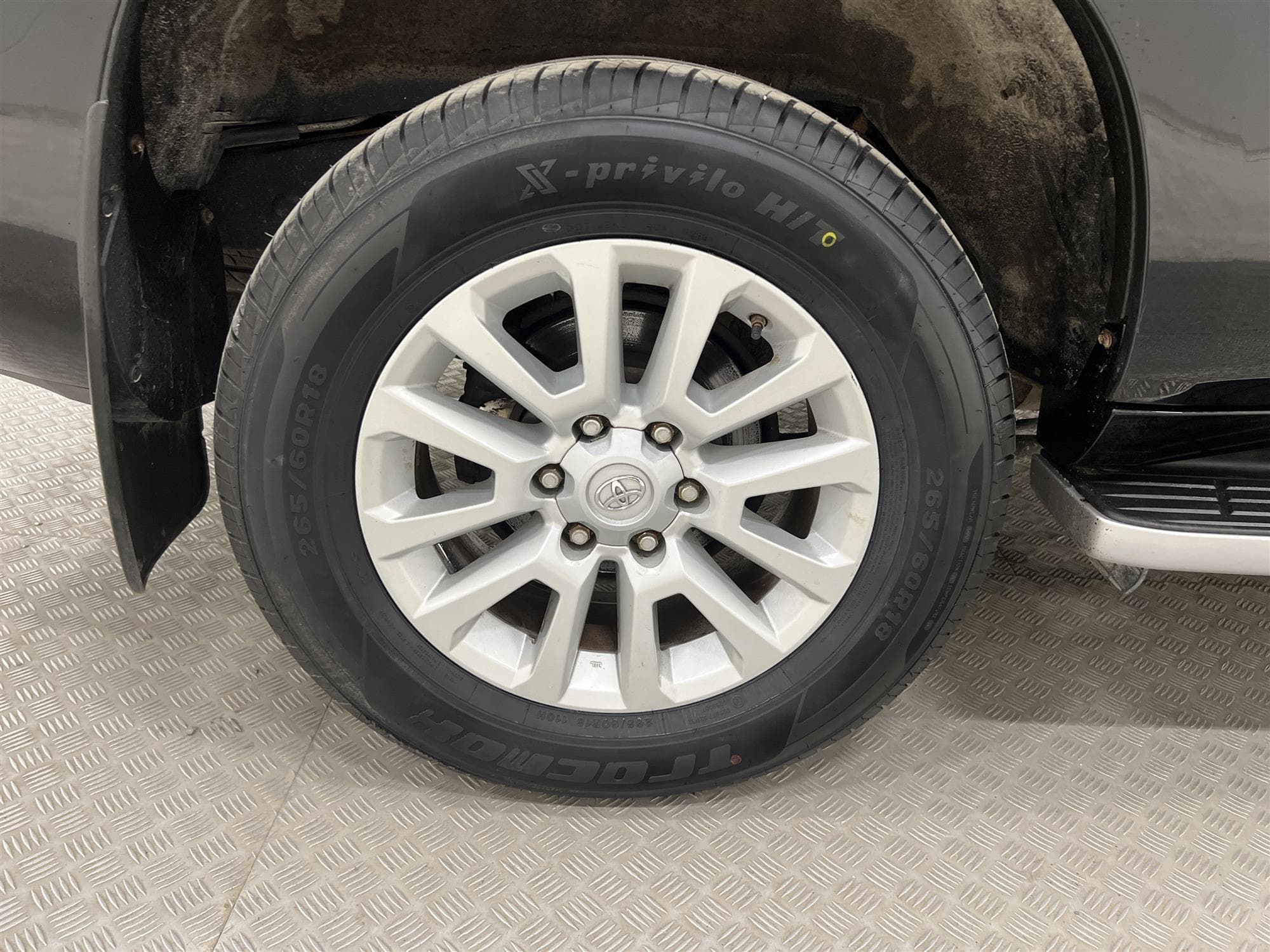 Toyota Land Cruiser Prado 4WD 190hk 7 Sits B-Kam Skinn