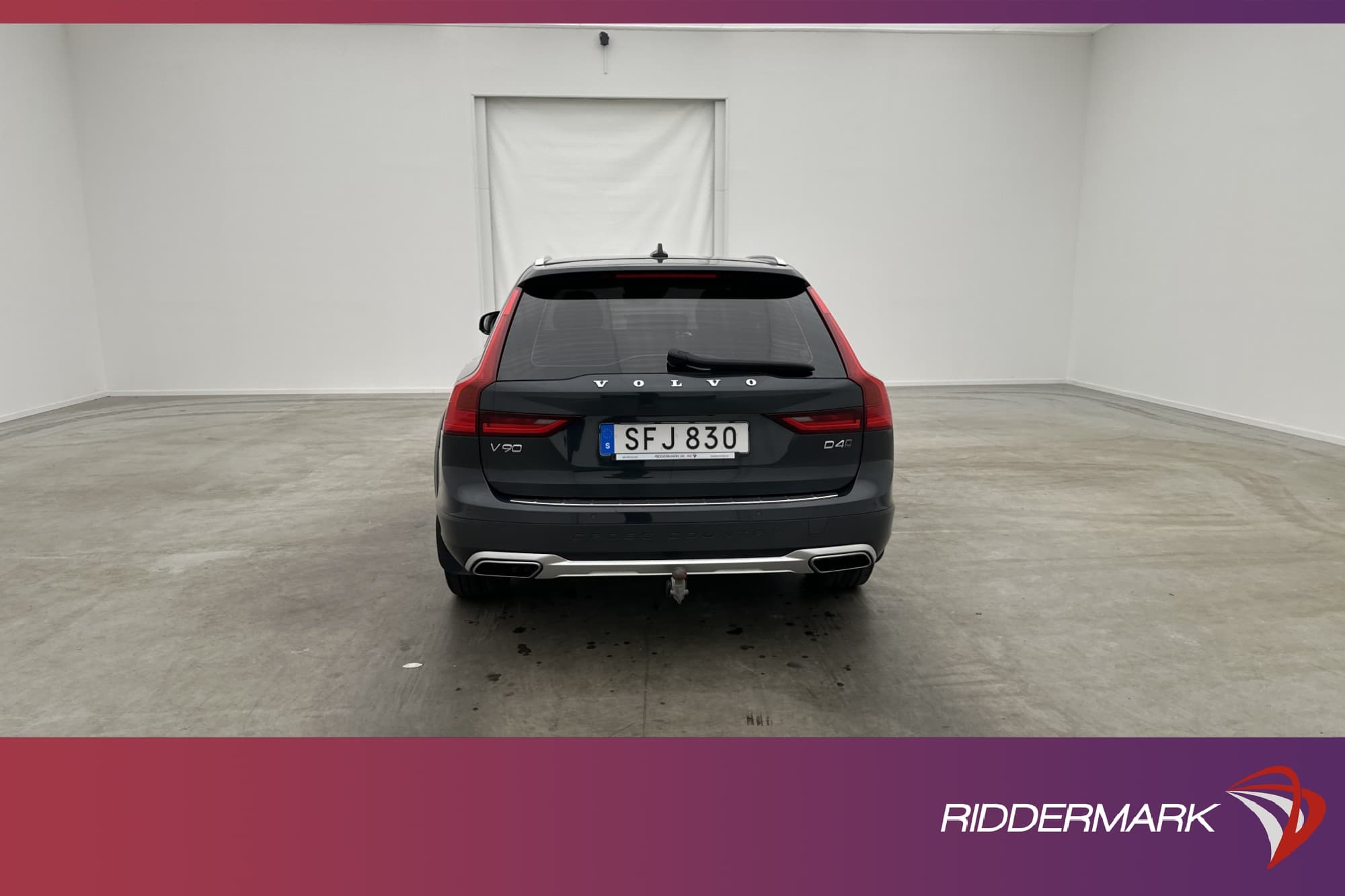 Volvo V90 Cross Country D4 AWD