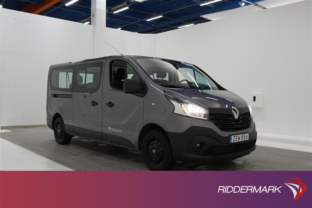 Renault Trafic Passenger 1.6dCi Lång Kamera Drag Värmare