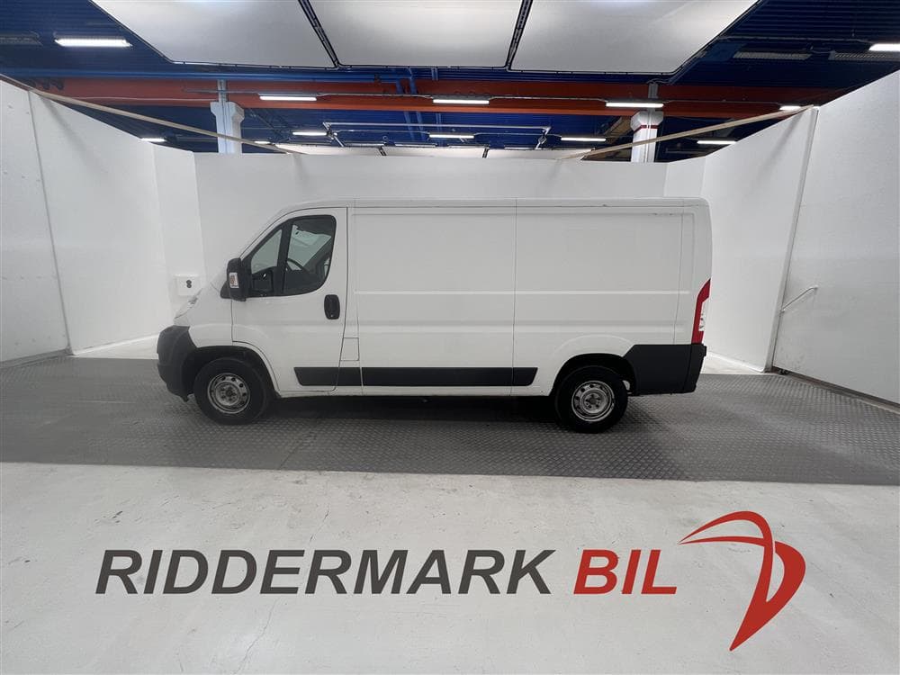 Peugeot Boxer 2.2 HDI 130hk L2H2 Nyservad Värmare Moms