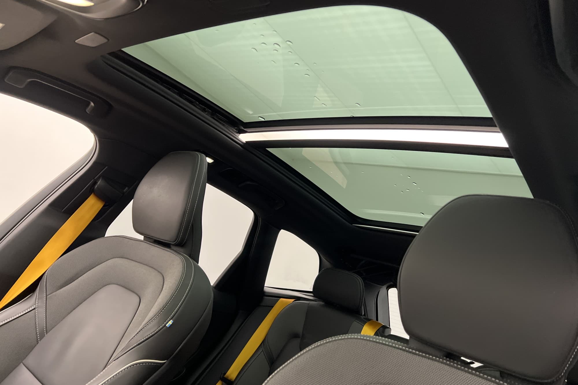 Volvo XC60 Recharge T8 AWD 456hk Polestar Pano Drag H/K MOMS