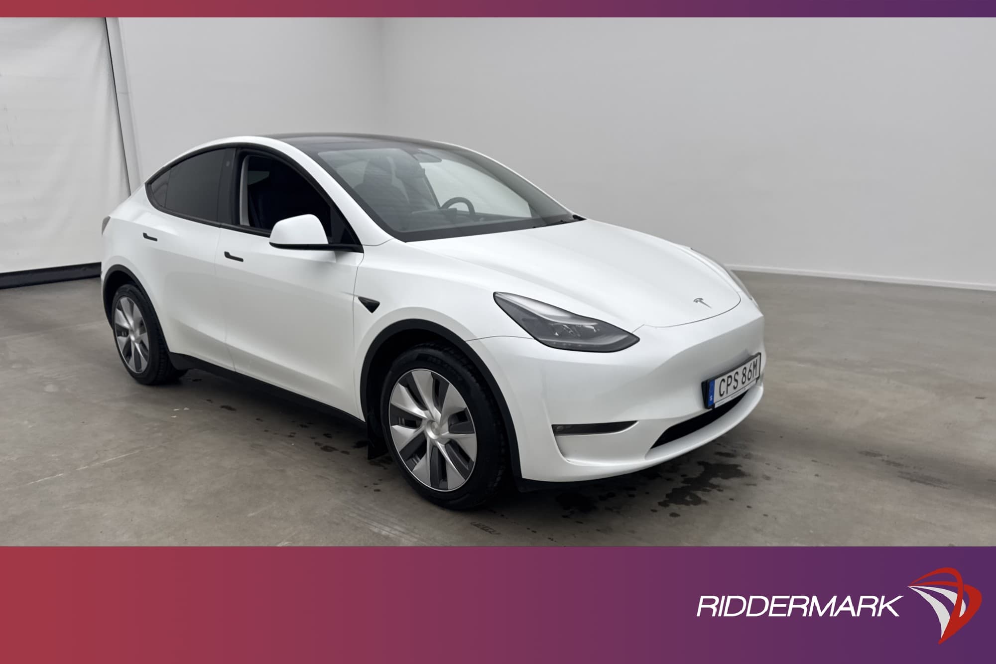 Tesla Model Y Long Range AWD MOMS Autopilot Dragkrok
