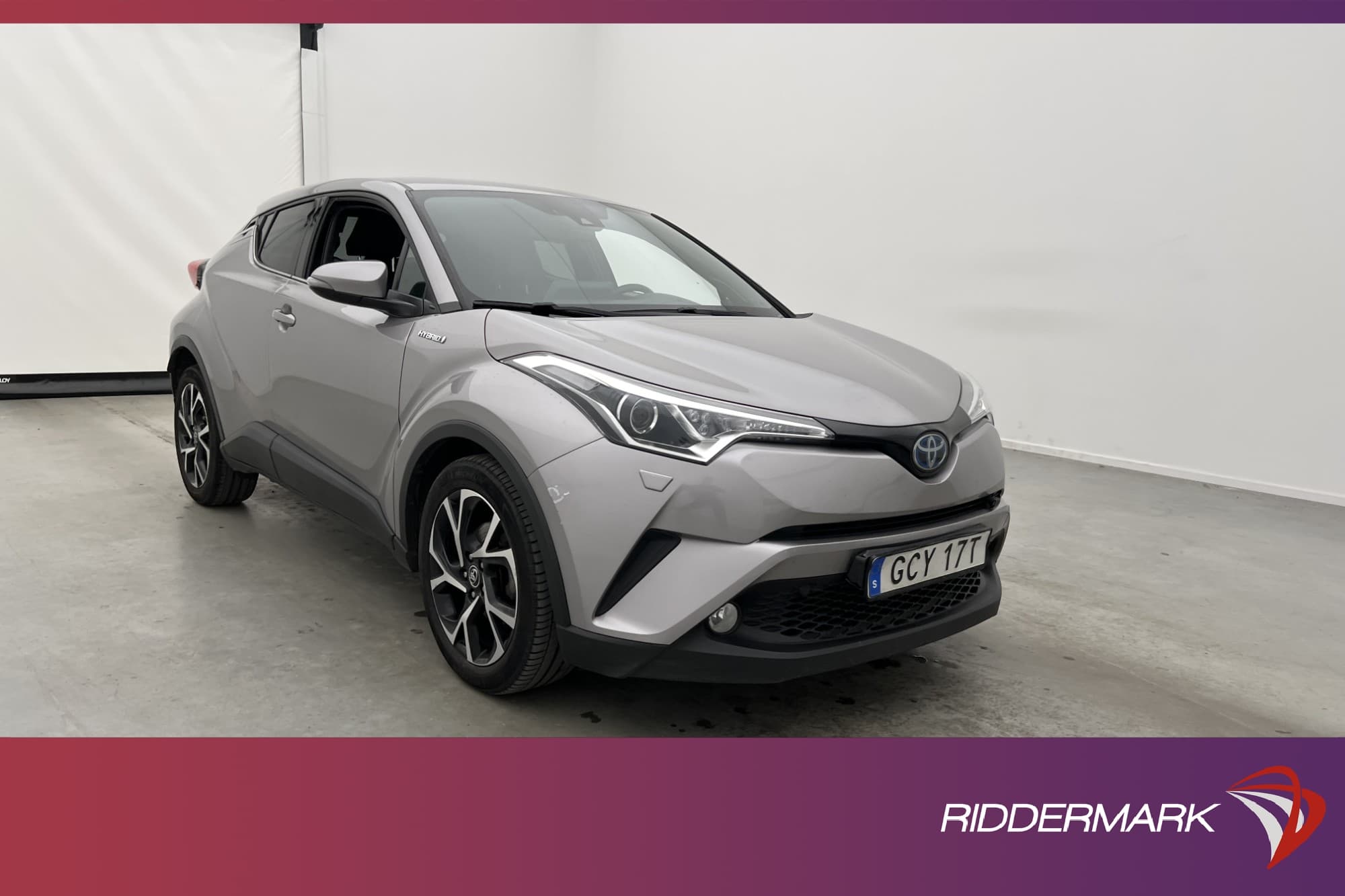Toyota C-HR Hybrid 122hk