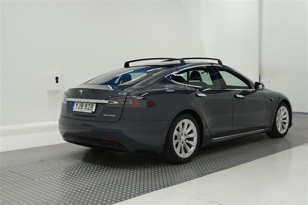 Tesla Model S Long Range AWD
