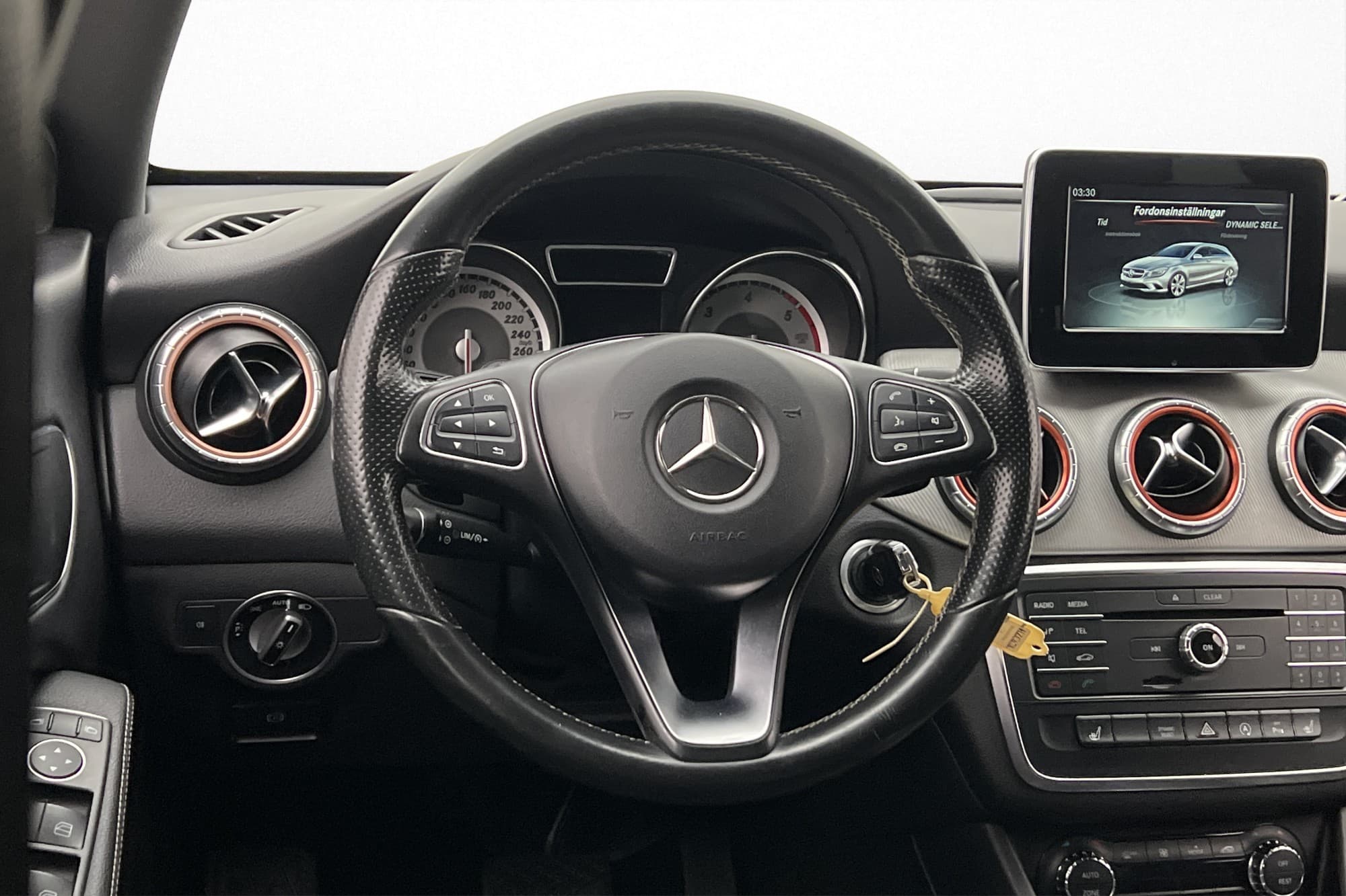 Mercedes-Benz CLA 200 d SB 136hk Dragkrok Sensorer