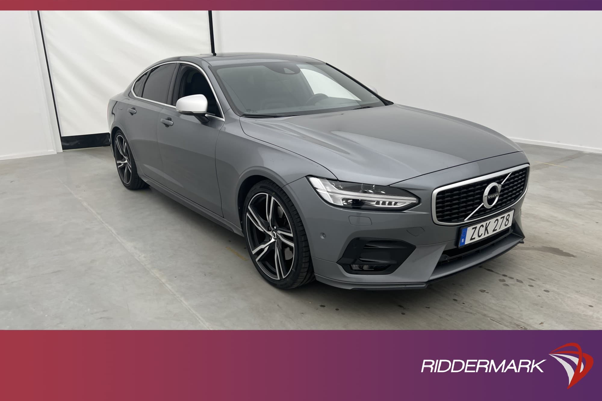 Volvo S90 T5