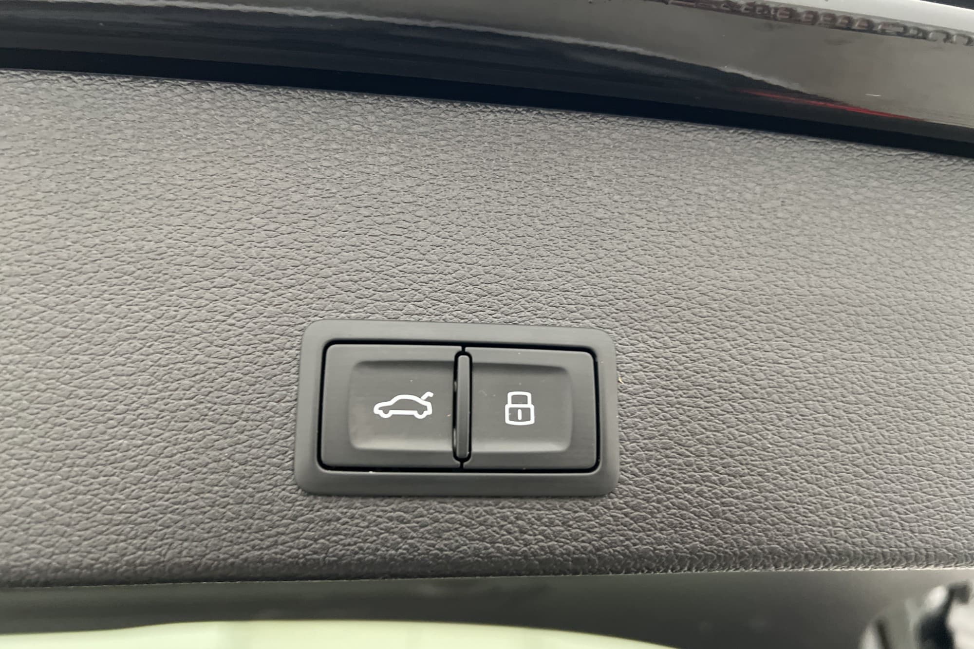 Audi Q2 35 TFSI  150hk S Line Kamera Skinn Cockpit