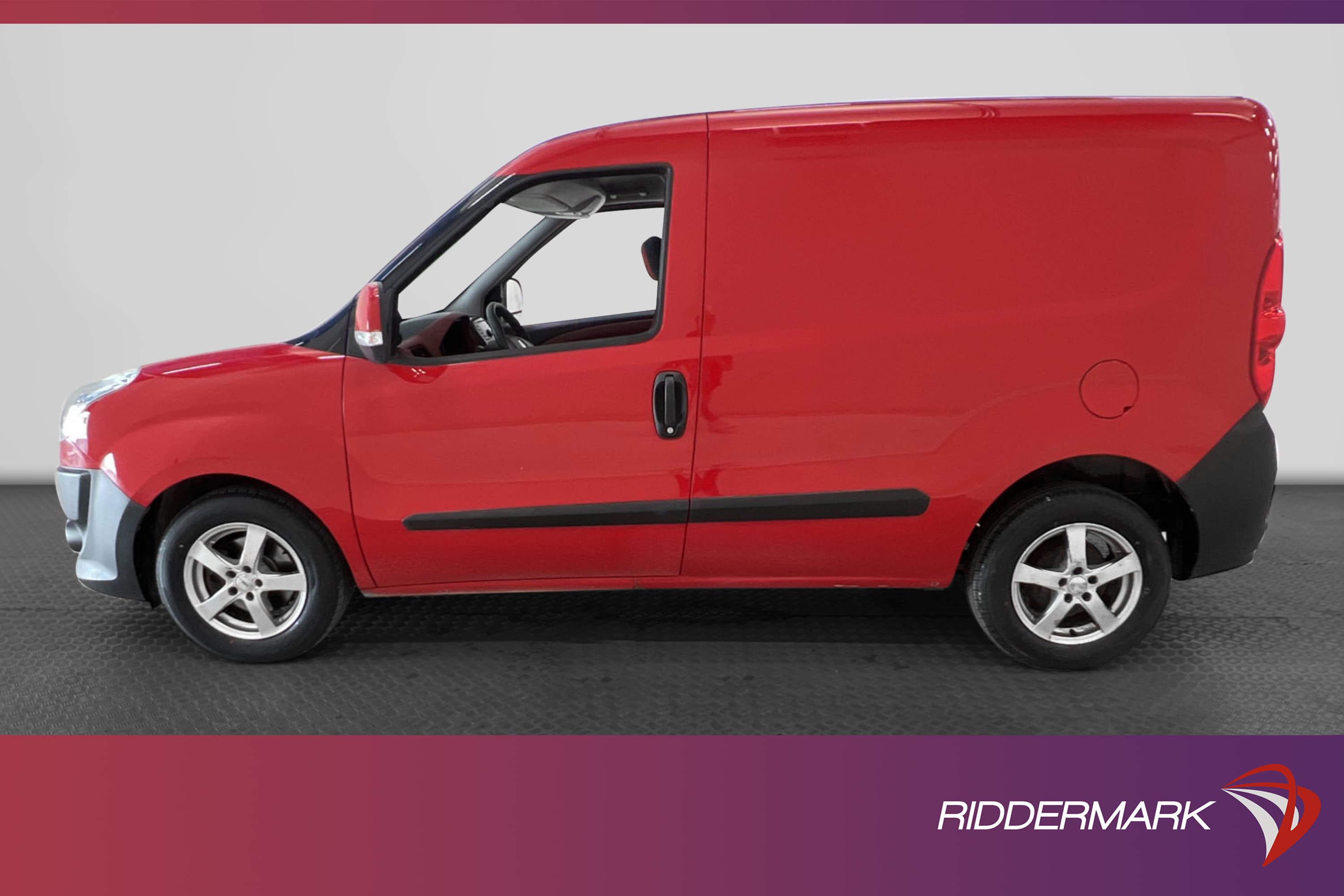 Fiat Doblo 1.3Multijet 90hk Drag Nyservad SUPERLÖRDAG 28/08