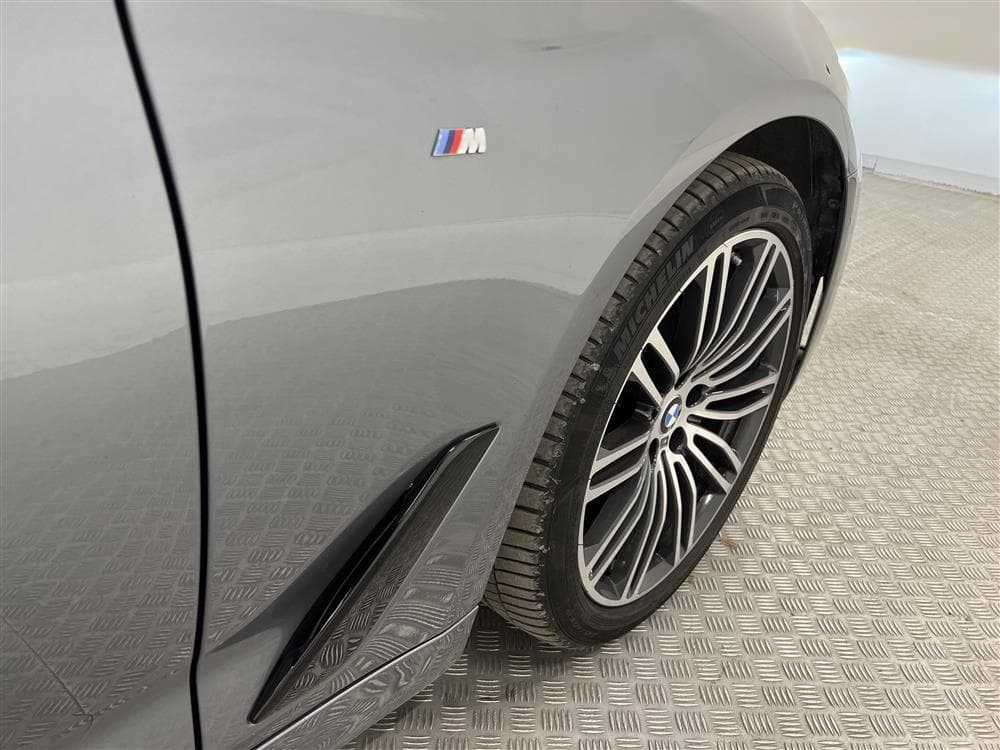 BMW 520 d xDrive 190hk M-sport Värmare HiFi kamera GPS Drag