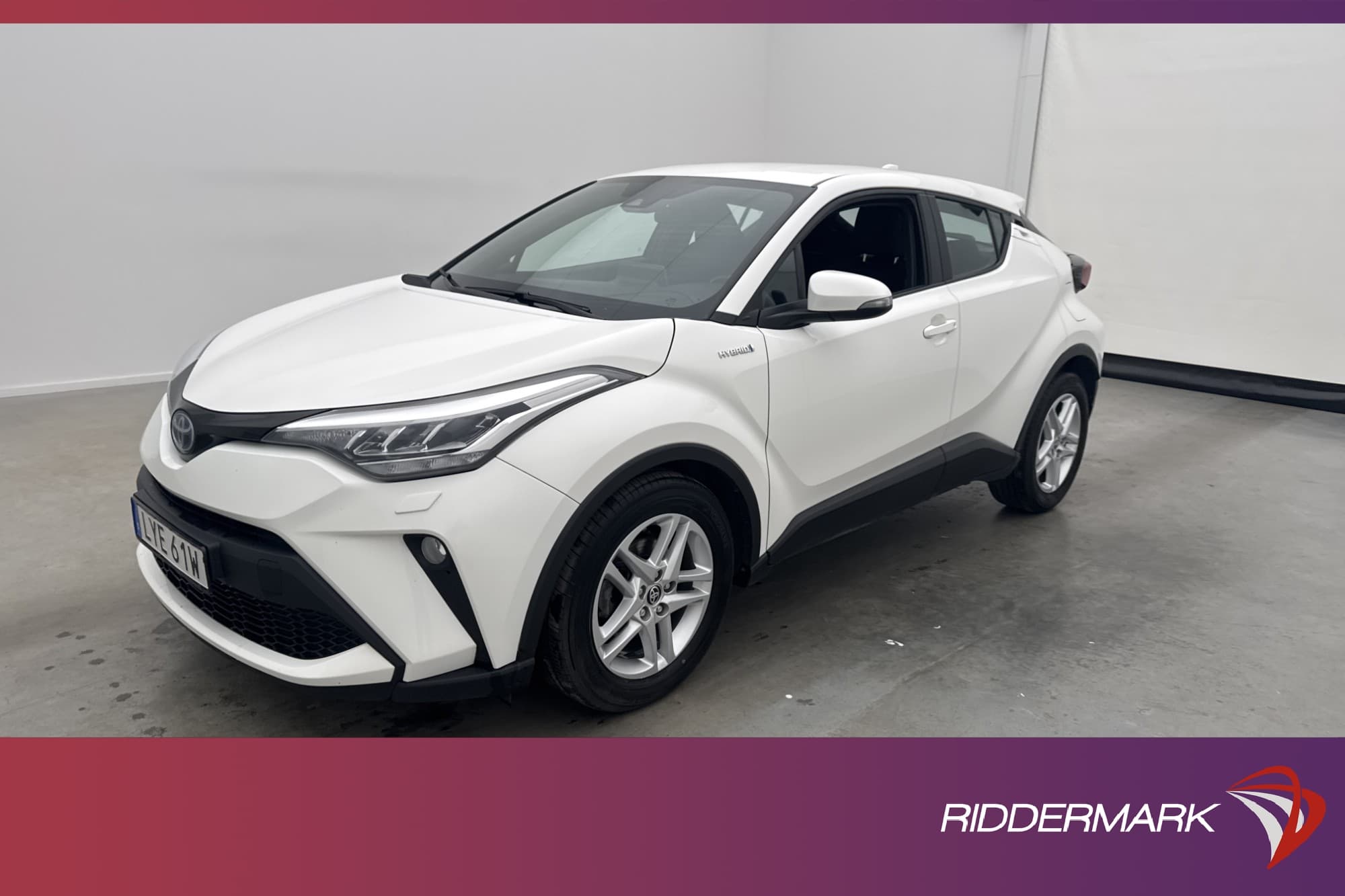 Toyota C-HR Hybrid 122hk