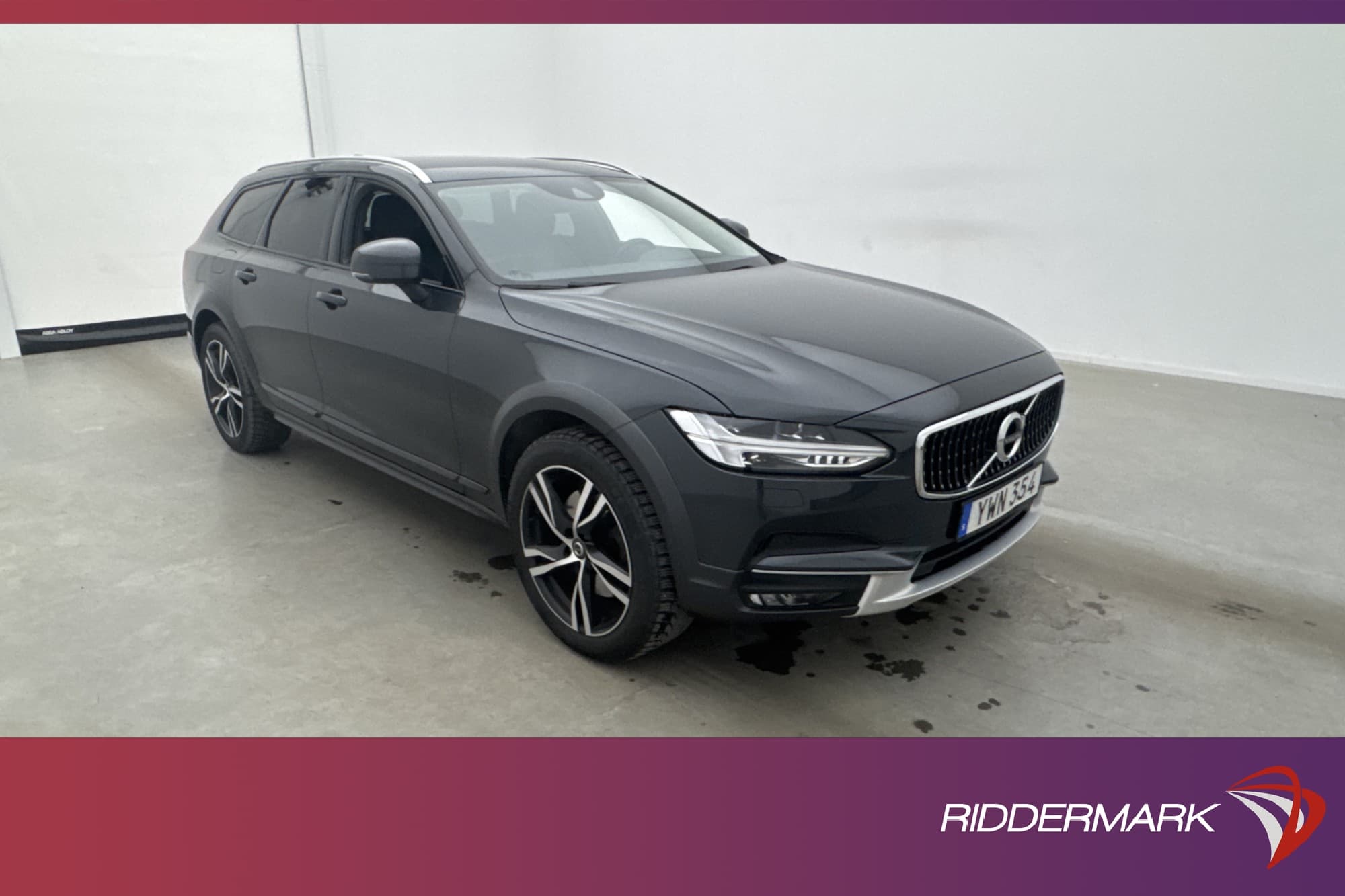 Volvo V90 Cross Country D4 AWD