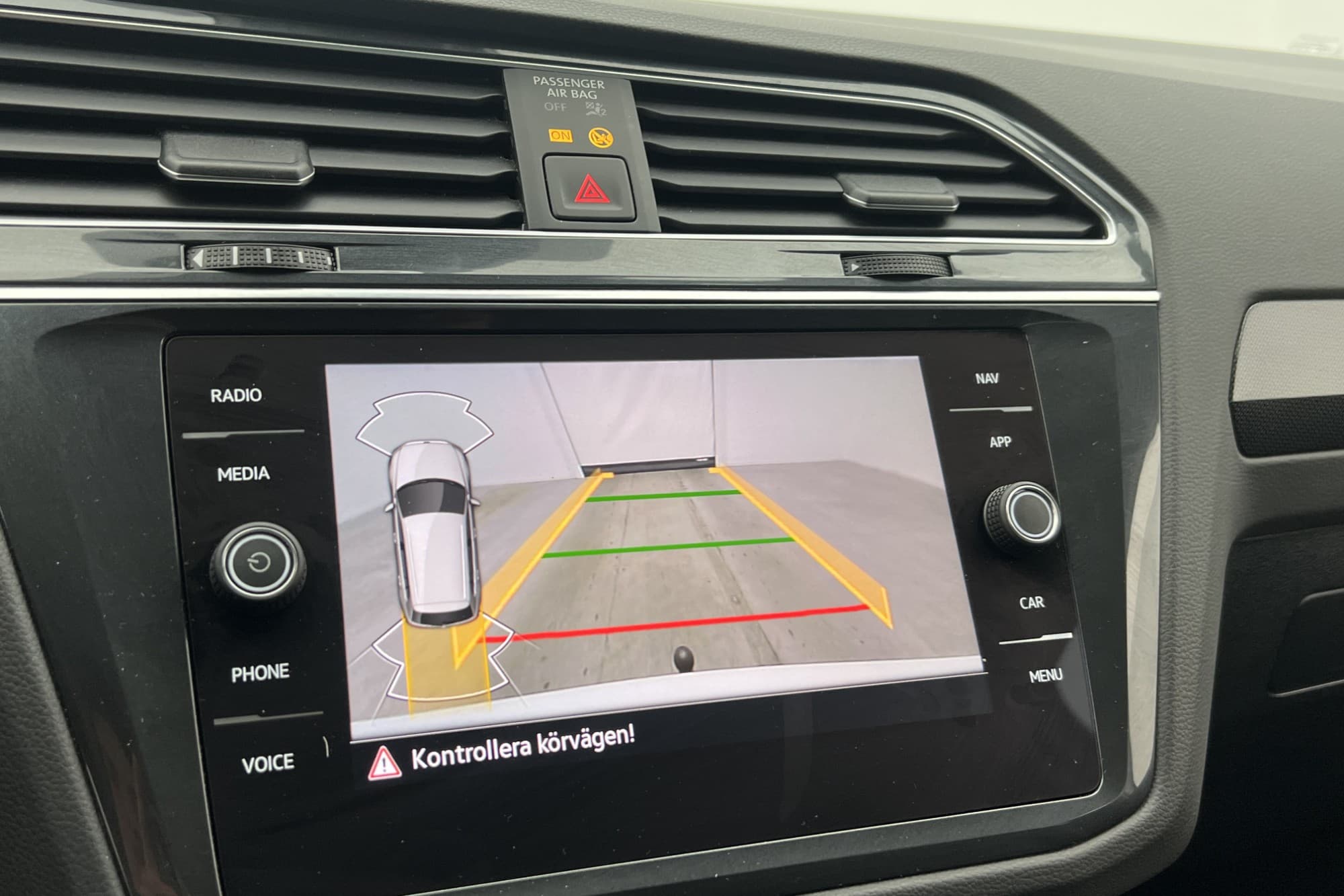 Volkswagen Tiguan eHybrid Elegance Cockpit Kamera Drag MOMS