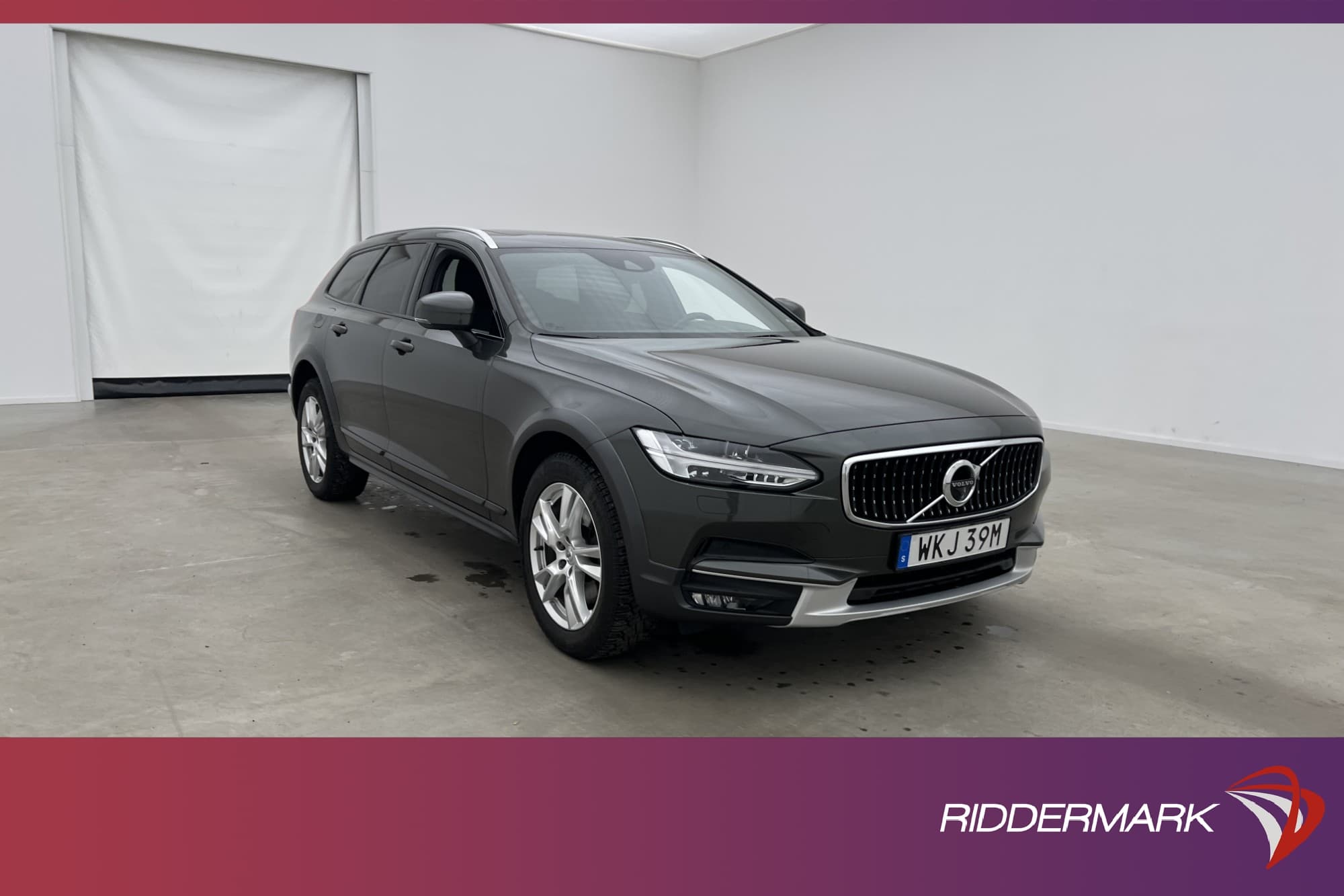 Volvo V90 Cross Country D4 AWD