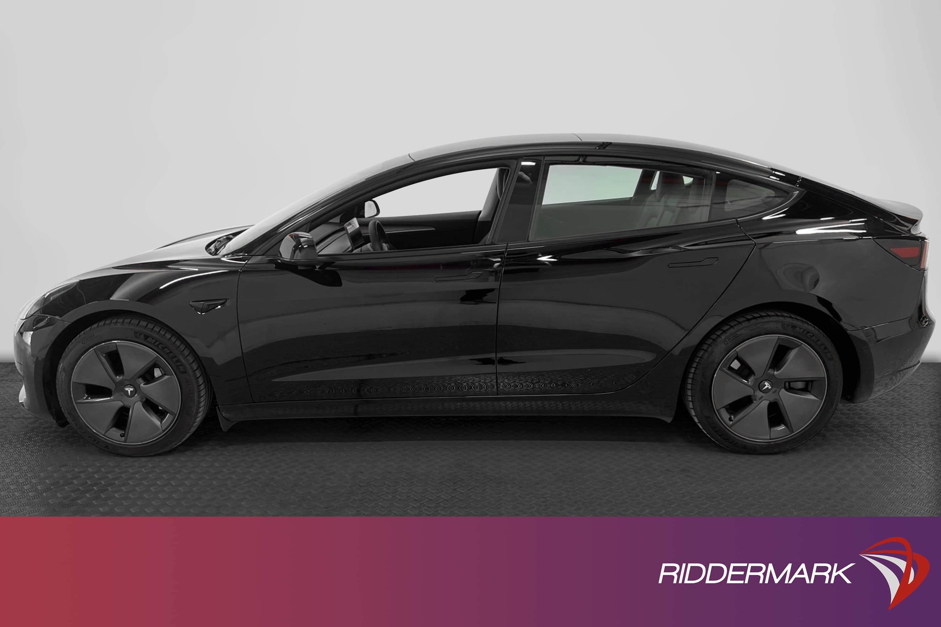 Tesla Model 3 Standard Range Plus 258hk