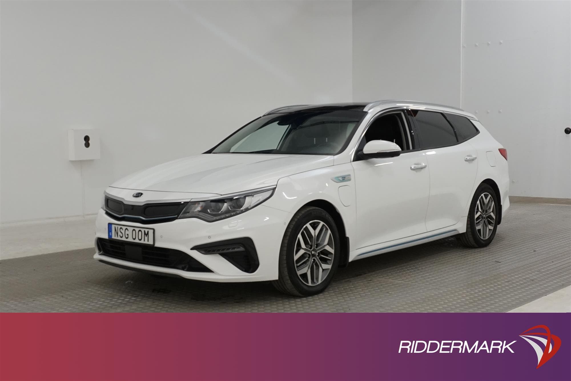 Kia Optima SW Plug-in 205hk Pluspaket 2 Navi H/K Pano 360*