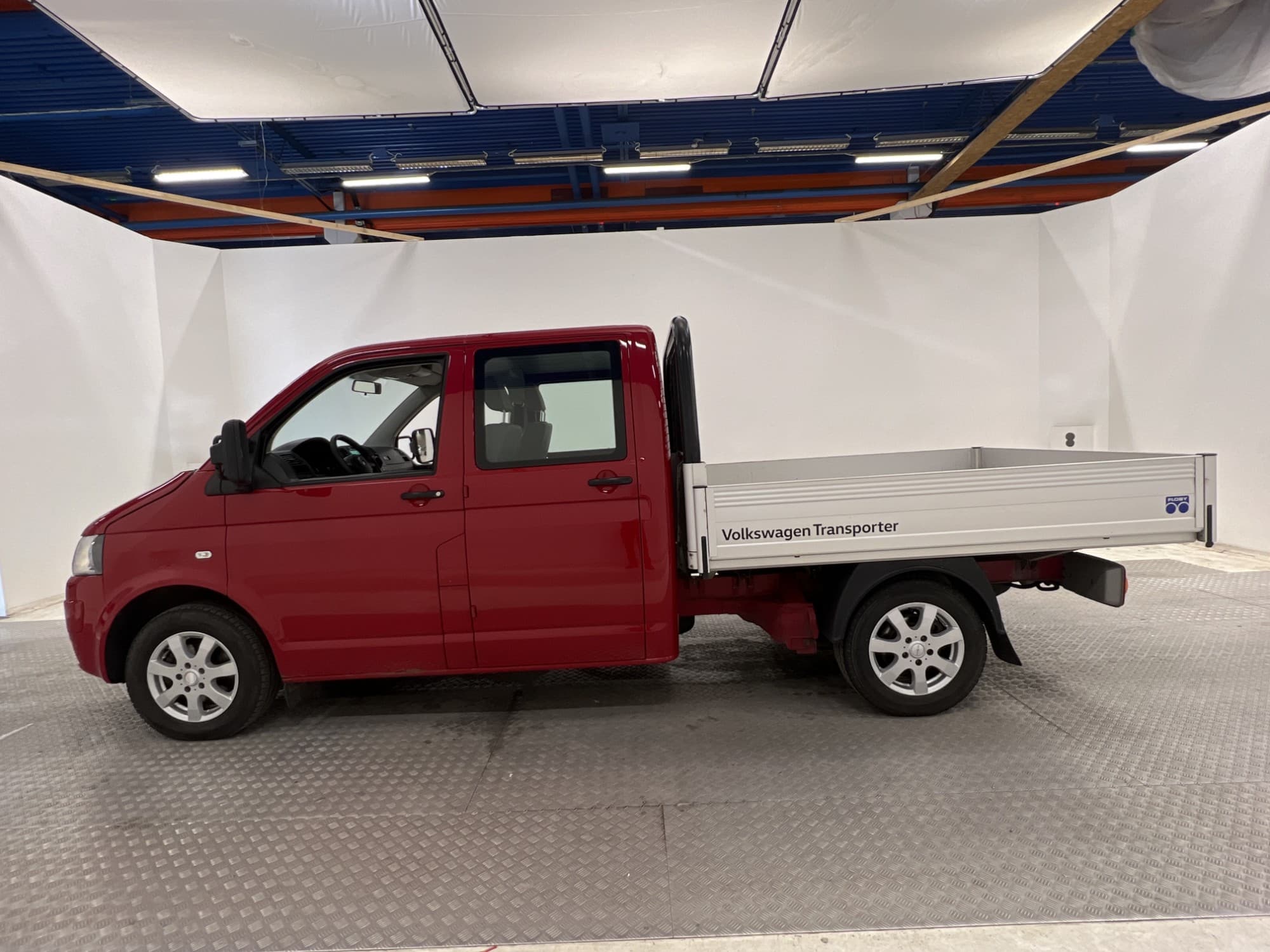 Volkswagen Transporter 2.0TDI DSG Dubbelhytt Flakbil Moms