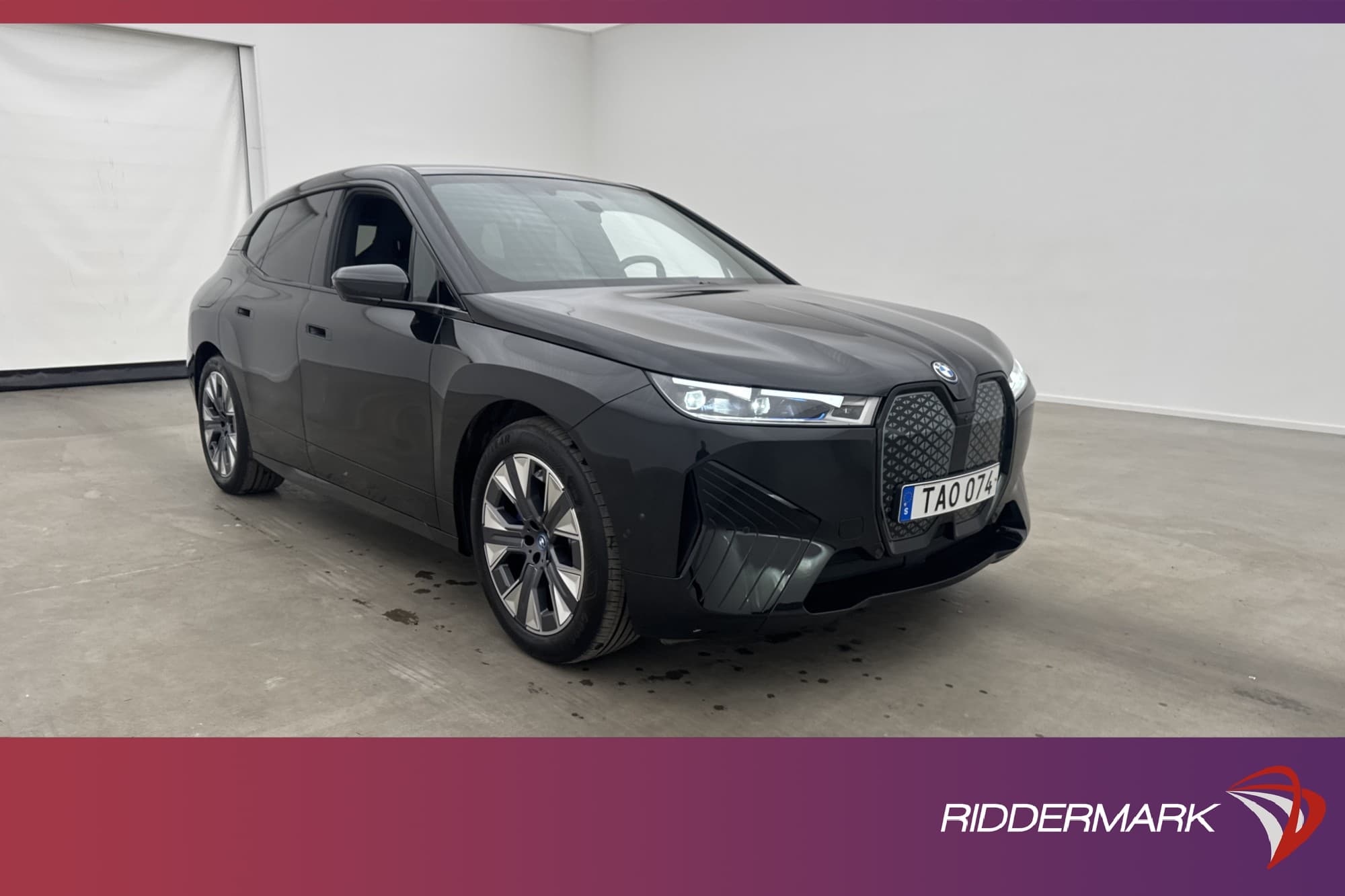 BMW iX xDrive40 Sport Panorama H/K 360° Laser CarPlay Drag