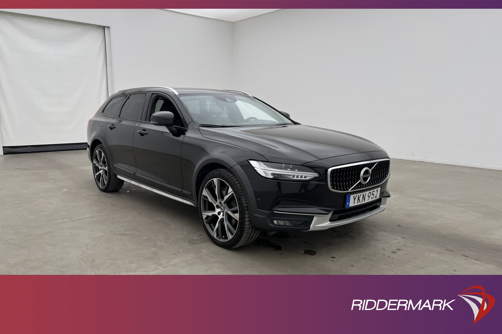 Volvo V90 Cross Country D4 AWD