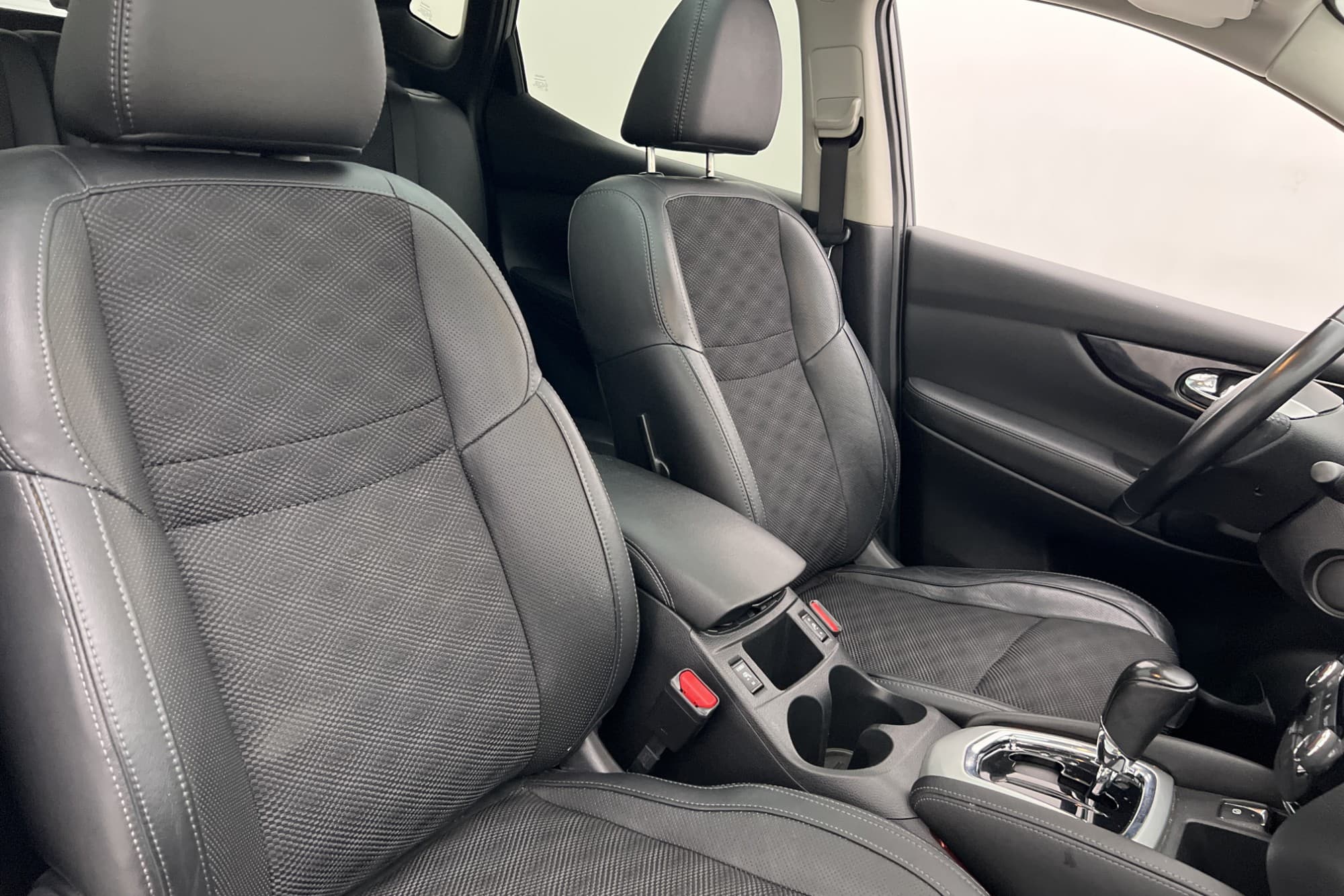 Nissan Qashqai 1.6 130hk Tekna Pano 360° Navi Halvskinn