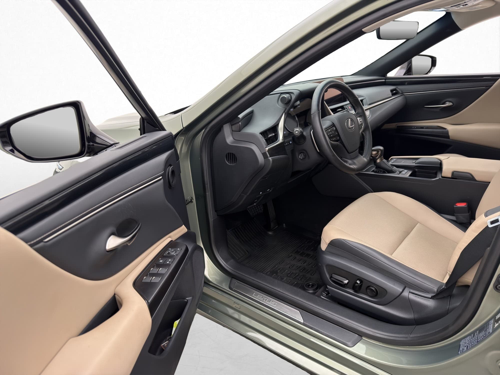 Lexus ES 300h 2.5 218hk Limited Edition Pano Skinn Kamera