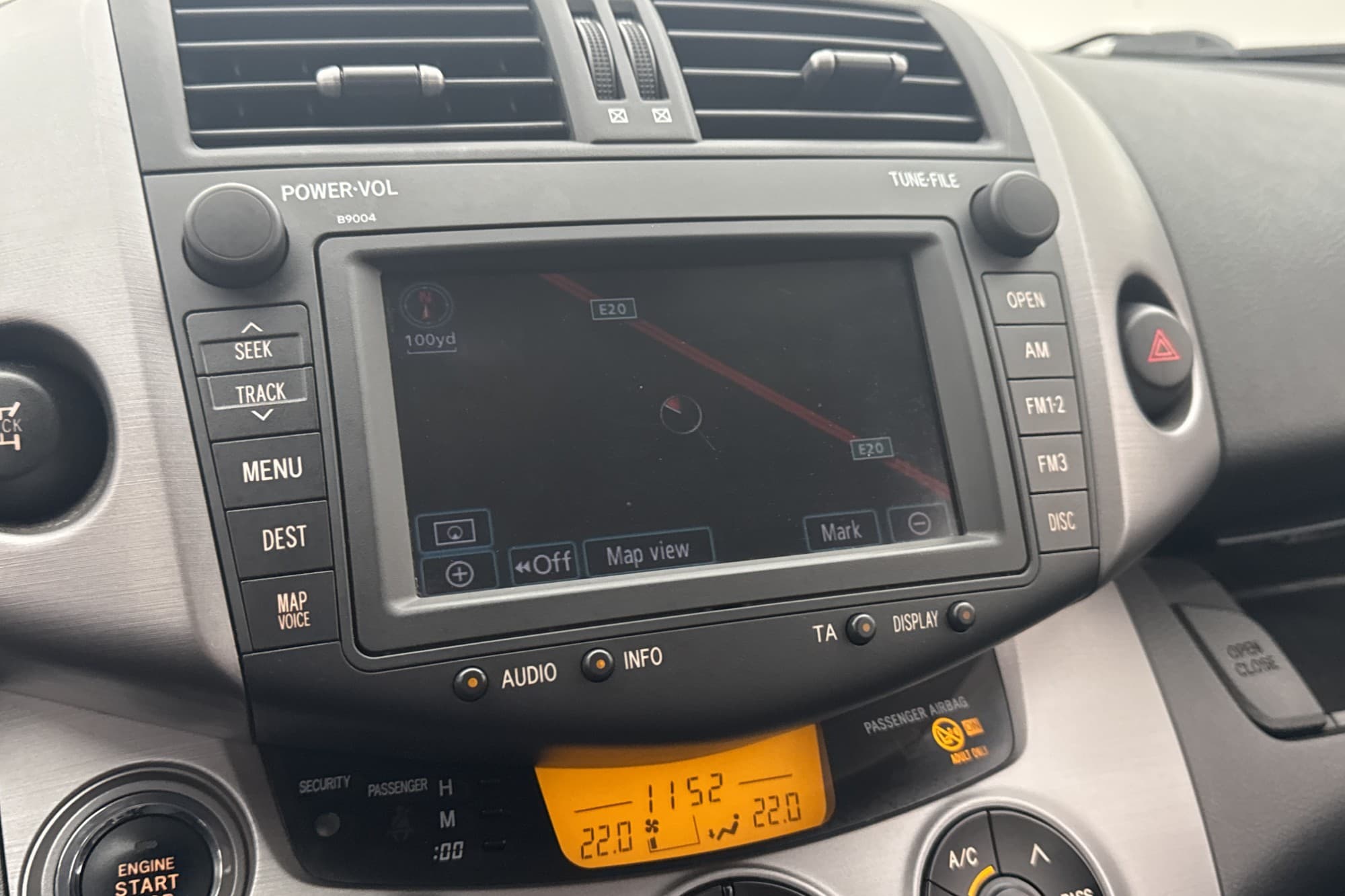 Toyota RAV4 2.0 VVT-i 152hk 4x4 M-Värmare Skinn Kamera Drag