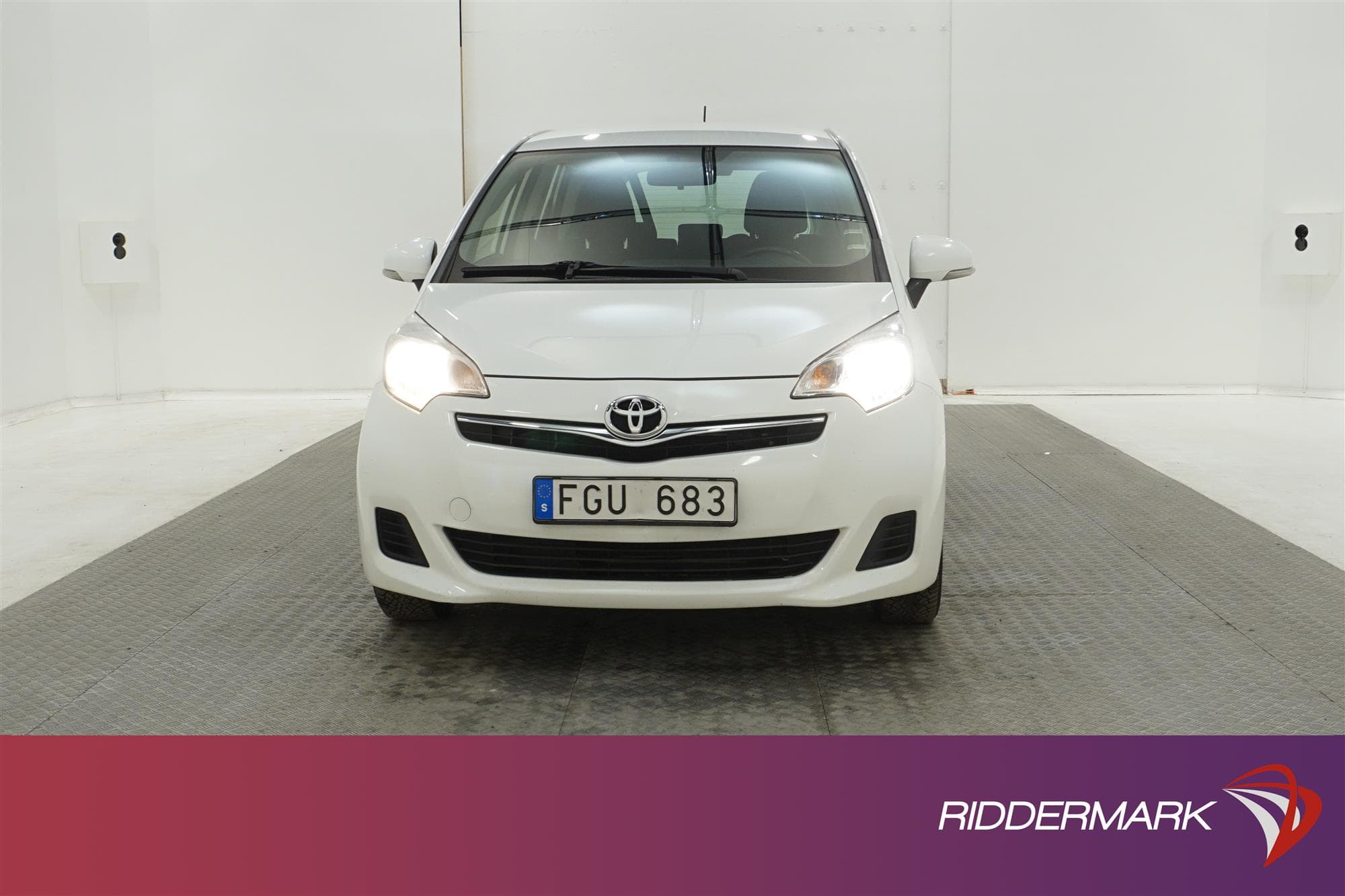Toyota Verso-S 1.33 VVT-i  99hk