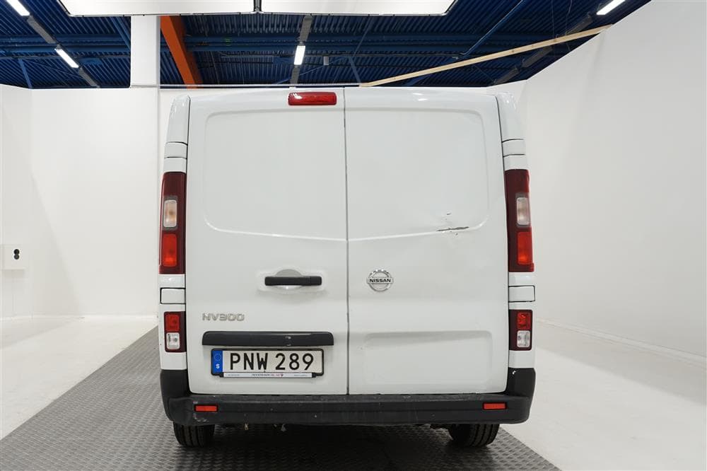 Nissan NV300 1.6 dCi Eu6 120hk Lång Värmare Moms 
